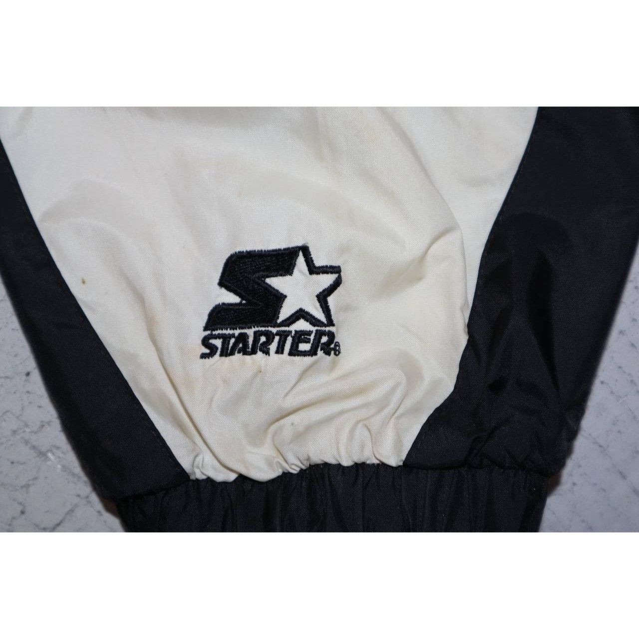Starter 90s Starter Chicago Bulls Windbreaker Men's L White NBA Vtg Size US L / EU 52-54 / 3 - 8 Thumbnail