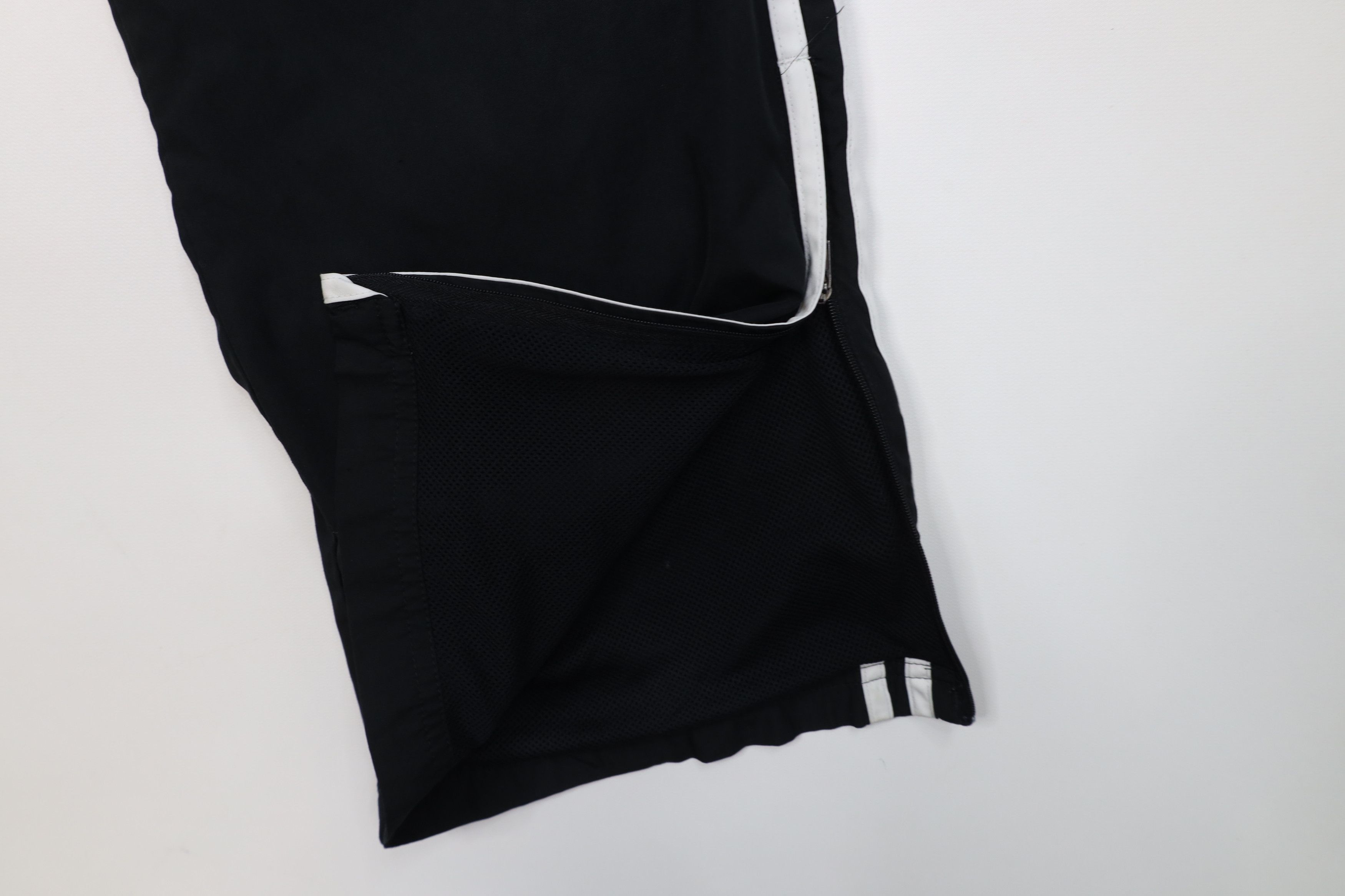 Adidas Vintage Y2K Adidas Lined Wide Leg Windbreaker Pants Black Size US 32 / EU 48 - 5 Thumbnail