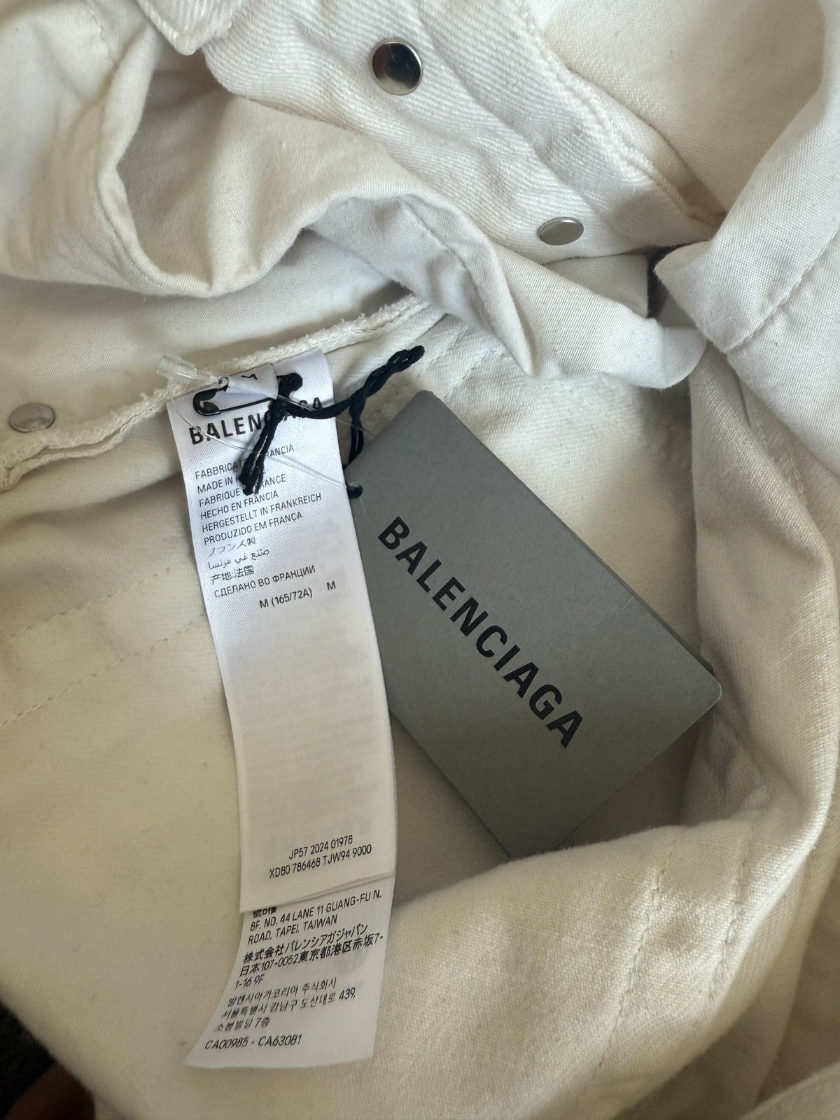 Balenciaga Balenciaga white wide baggy distressed jeans Size US 32 / EU 48 - 5 Thumbnail