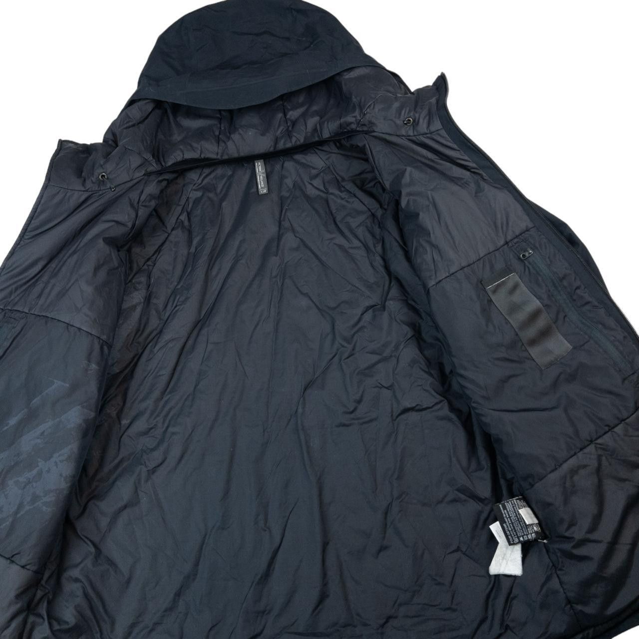 Veilance Vintage Arcteryx Veilance Zip Up Waterproof Jacket Size L Size US L / EU 52-54 / 3 - 4 Thumbnail