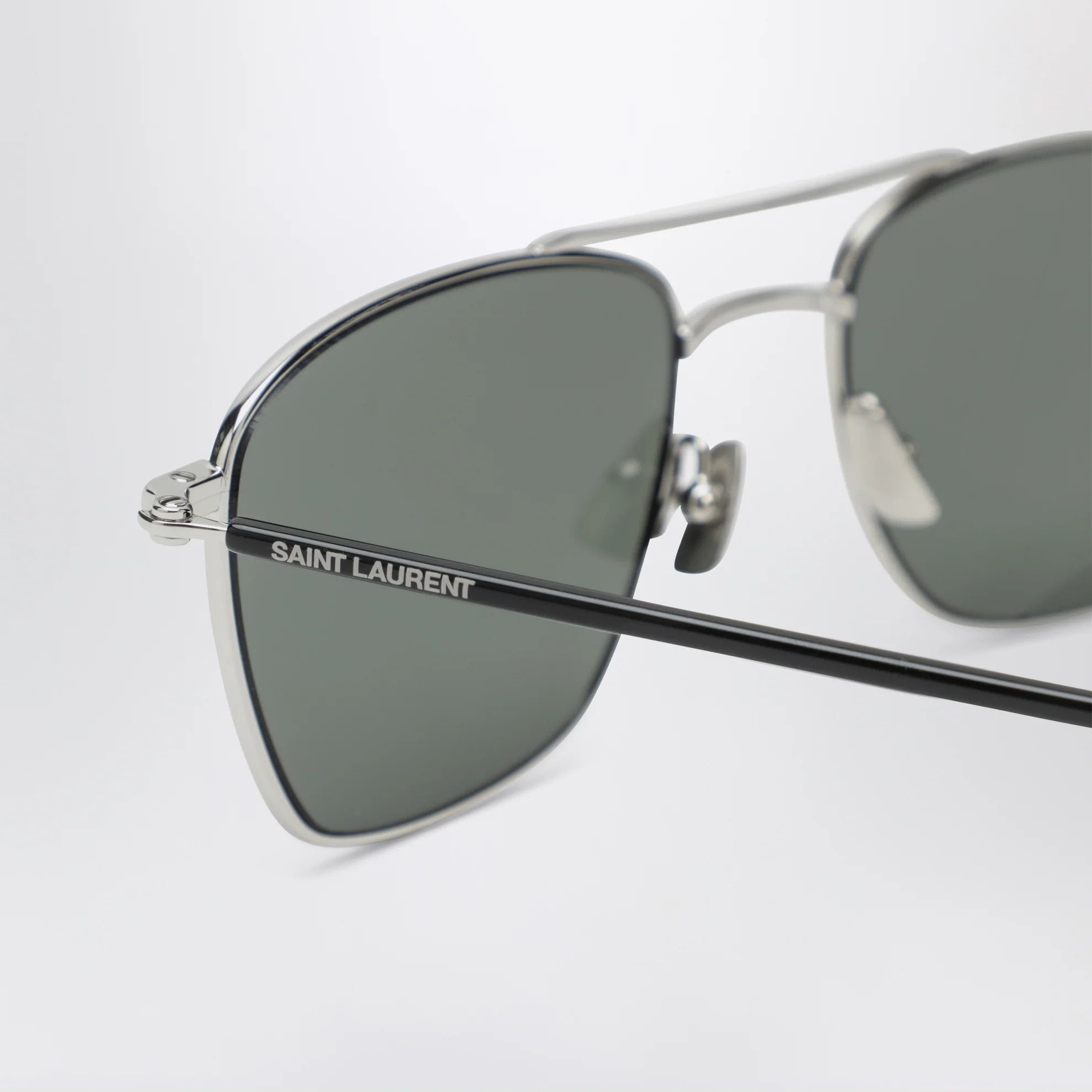 Saint Laurent Paris o1d2blof0526 Size: OS / Rectangular Sunglasses in Silver Size ONE SIZE - 3 Thumbnail
