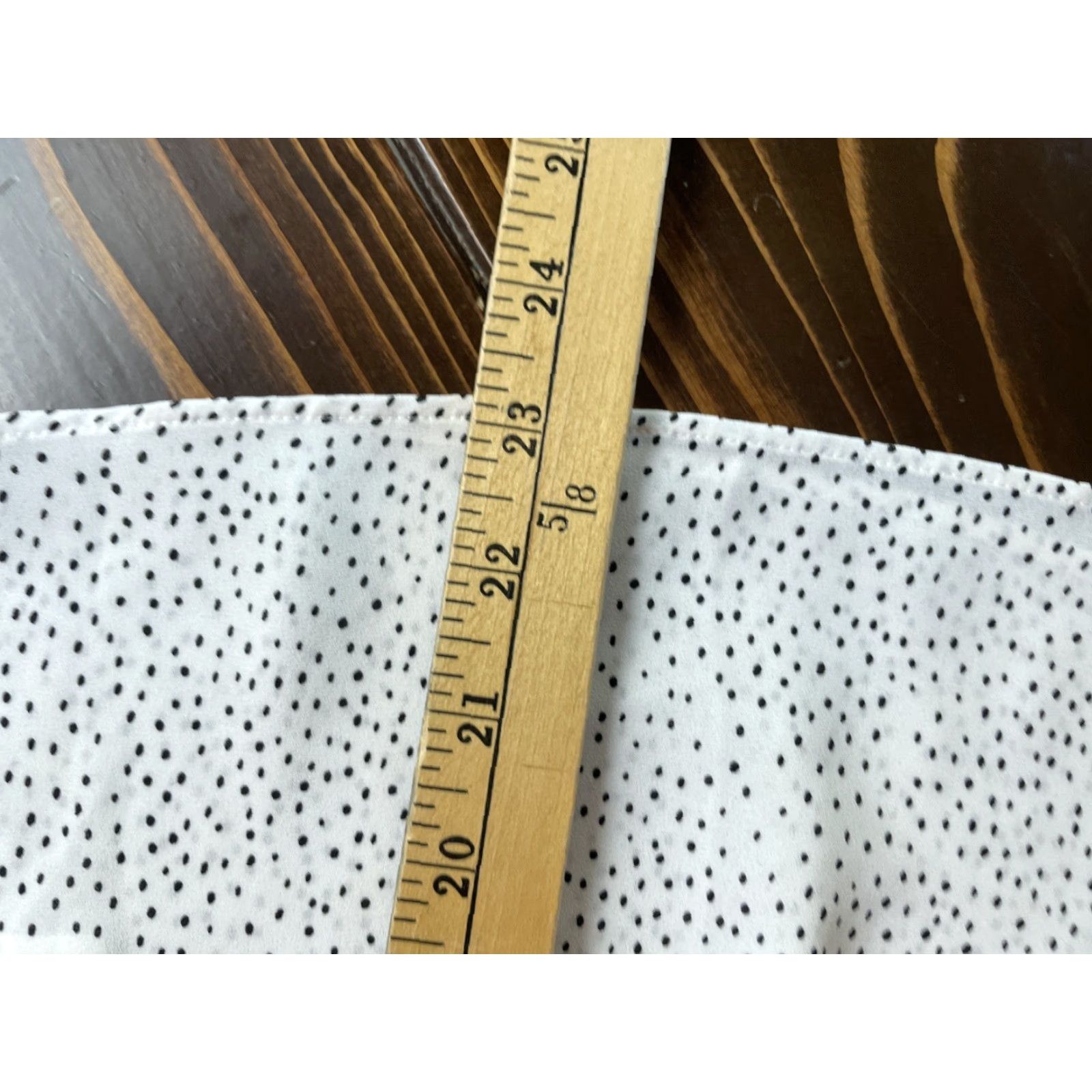 Express Express Shirt Women’s XS White Polka Dot Ruffle Mock neck Flutter Sleeve Standard Fit Size XS / US 0-2 / IT 36-38 - 4 Thumbnail