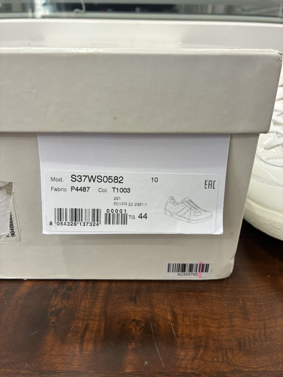Maison Margiela Maison Margiela White Leather Replica Gats Size US 11 / EU 44 - 6 Thumbnail