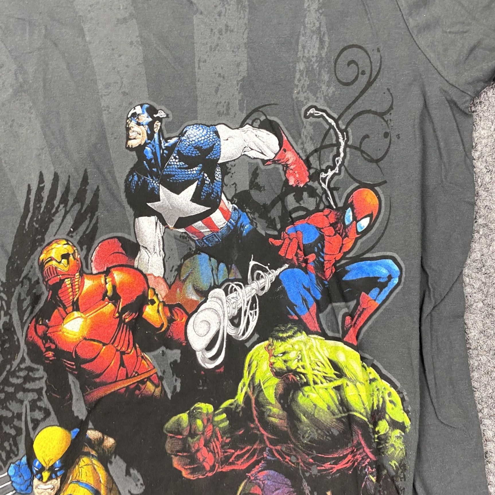 Vintage VINTAGE Marvel Shirt Mens Small Gray Graphic Avengers Spider-Man Hulk Iron Man 90s Mens Size S Size US S / EU 44-46 / 1 - 2 Thumbnail
