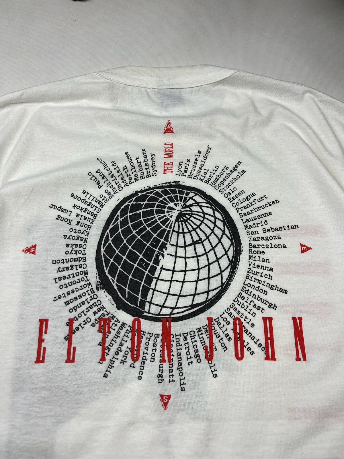 Band Tees × Vintage Vintage 90s Elton John World Tour tee 1989-90 tShirt Size US XL / EU 56 / 4 - 17 Thumbnail