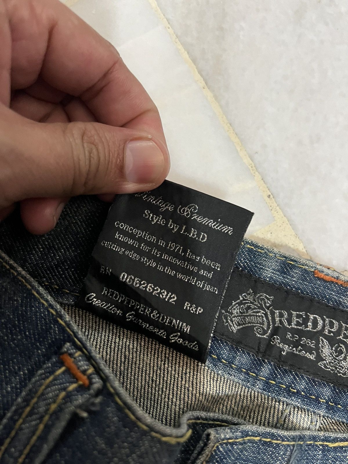 If Six Was Nine × Japanese Brand FLARE 90’s RED PEPPER CLAW DISTRESS JEAN Size US 35 - 20 Thumbnail