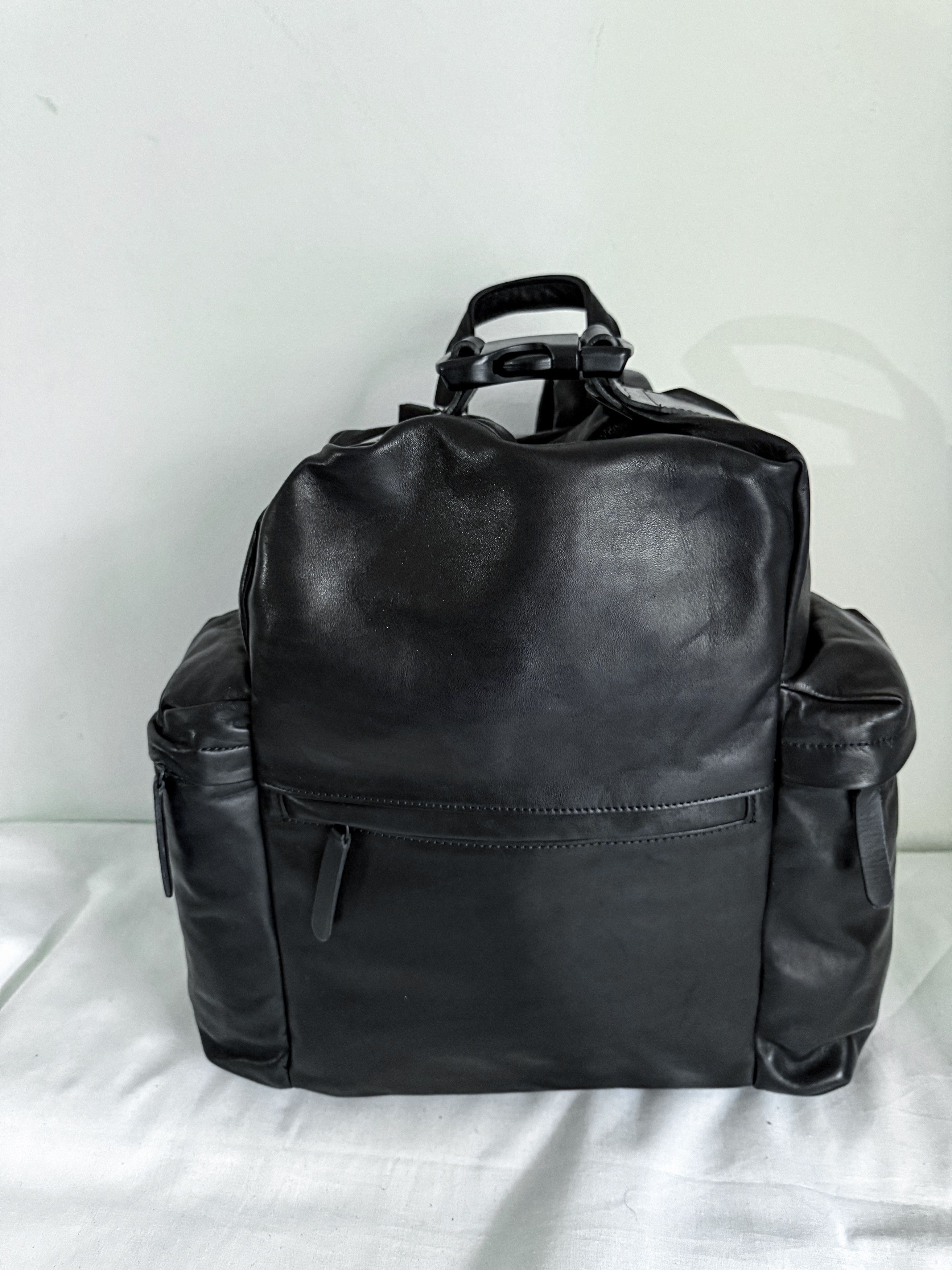 Yohji Yamamoto Horse Leather Multiple-Pocket Backpack Size ONE SIZE - 5 Thumbnail