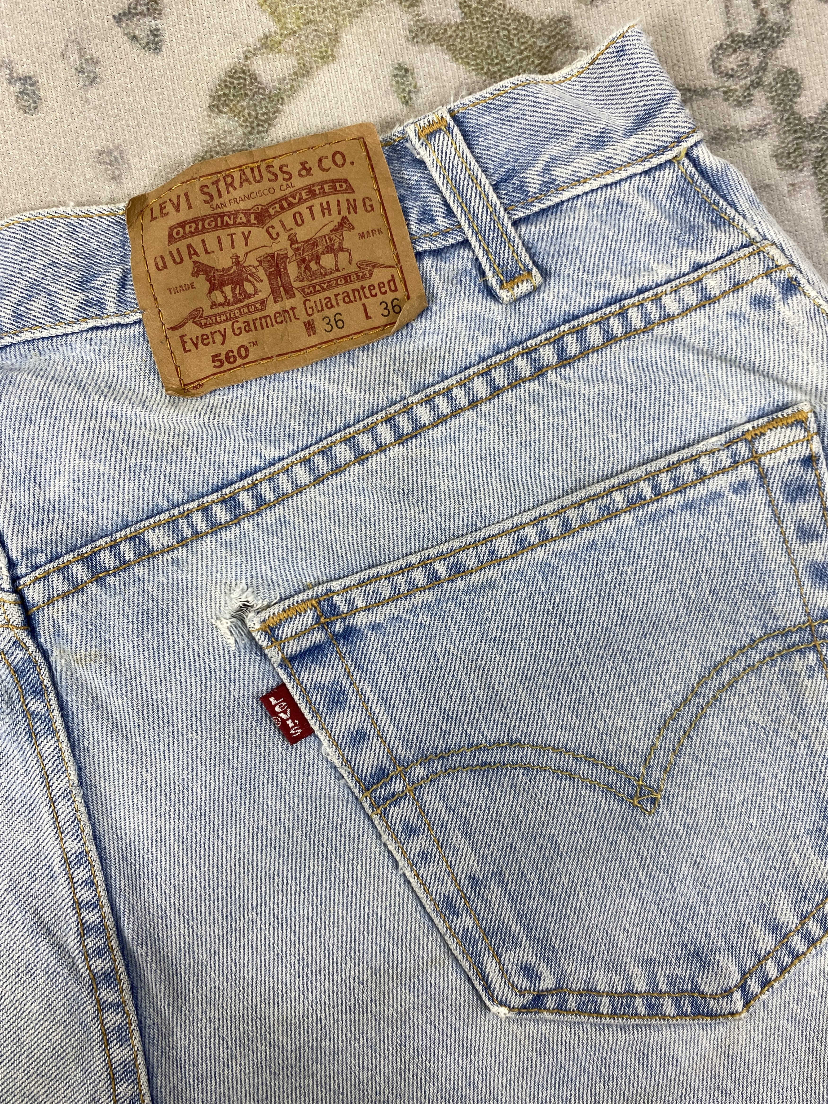 Levi's Light Blue Wash Vintage Levi's 560 35x37 Denim -JN1948 Size US 35 - 9 Thumbnail