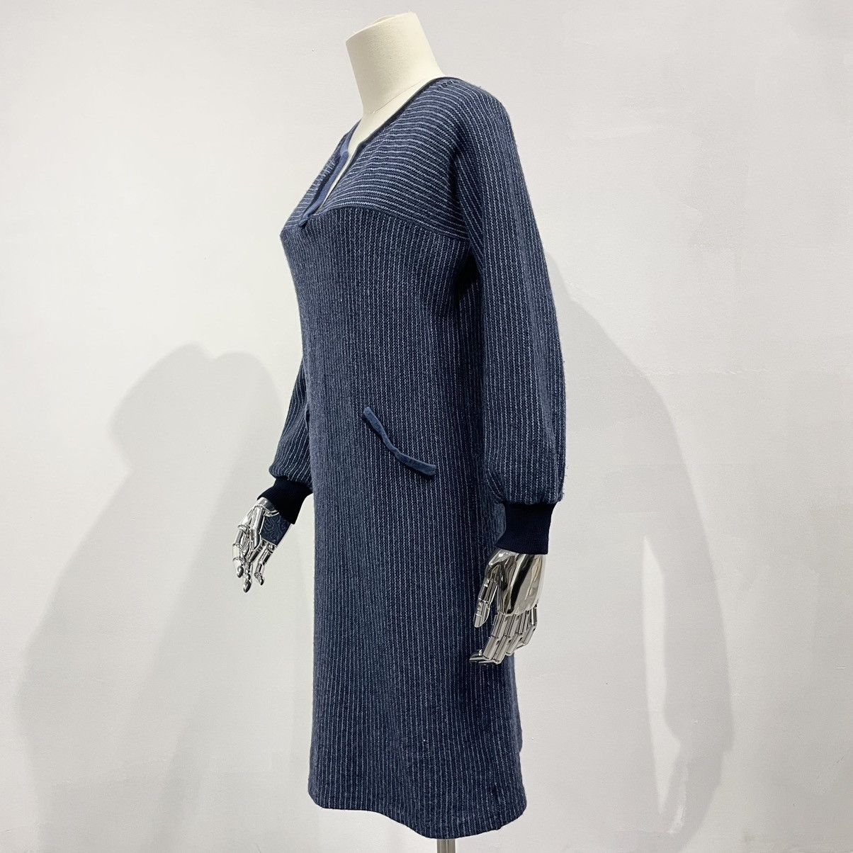 Balenciaga Vintage Balenciaga midi knit dress Size M / US 6-8 / IT 42-44 - 2 Thumbnail