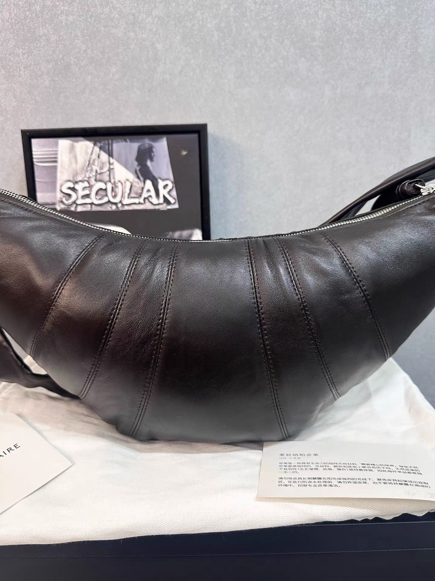 Lemaire Lemaire Medium Dark Chocolate Lambskin Croissant Bag K34 Size ONE SIZE - 4 Thumbnail