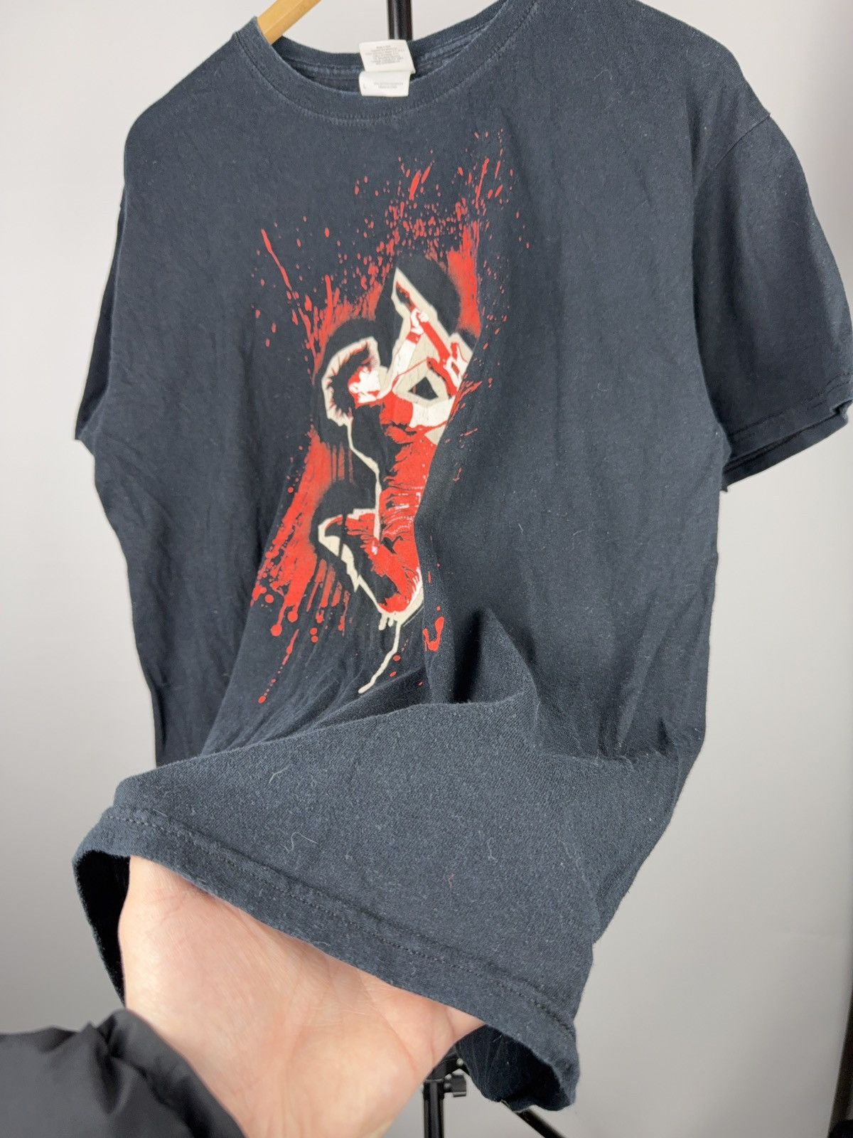 Vintage 2009 PromoGuitar Hero 5 Graphic Game T-Shirt Black Gildan Size US L / EU 52-54 / 3 - 7 Thumbnail