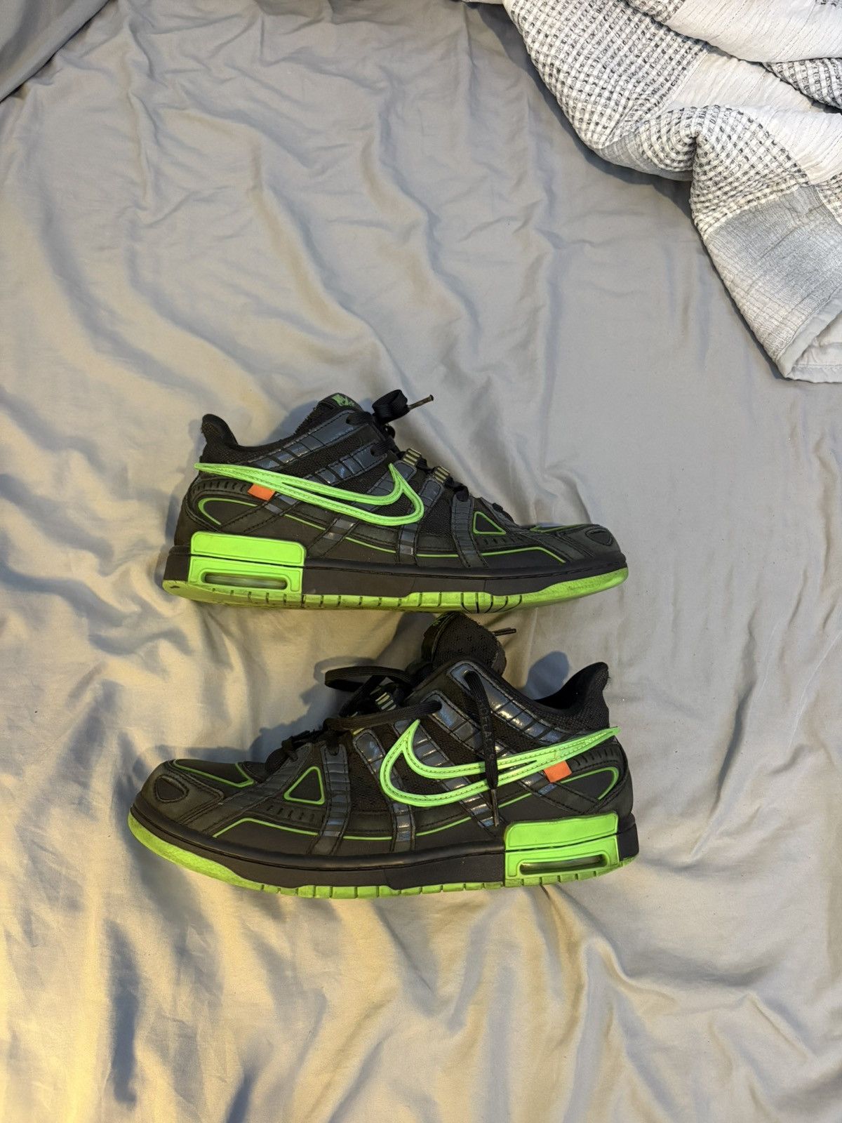 Off-White Off White x Air Rubber Dunk Green Strike Size US 10 / EU 43 - 1 Thumbnail
