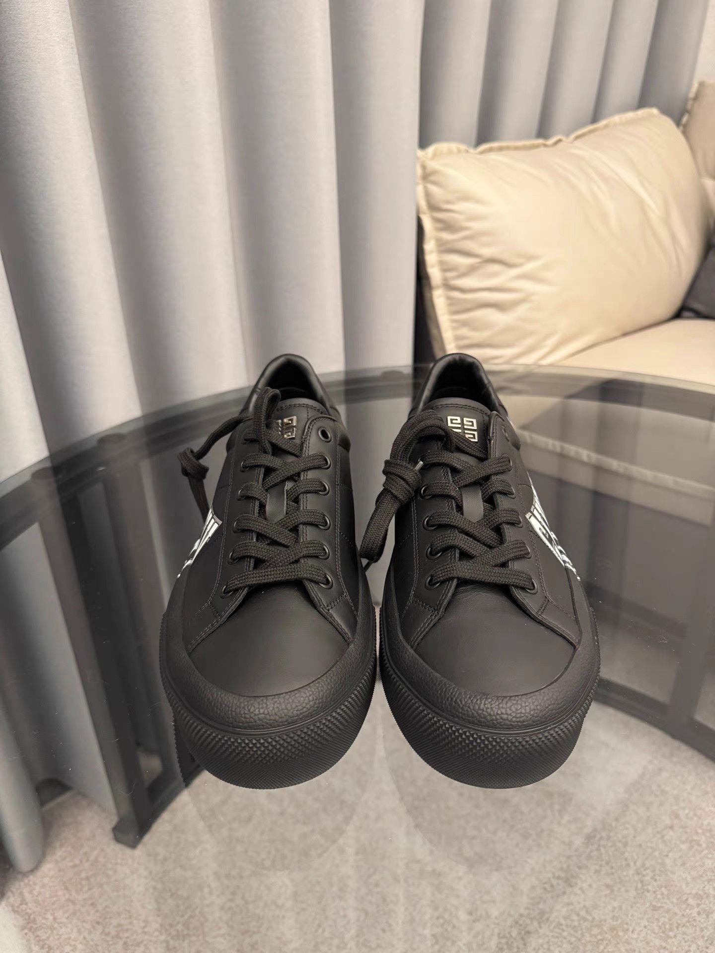 Givenchy Givenchy court Sneakers K6 Size US 9 / EU 42 - 2 Thumbnail