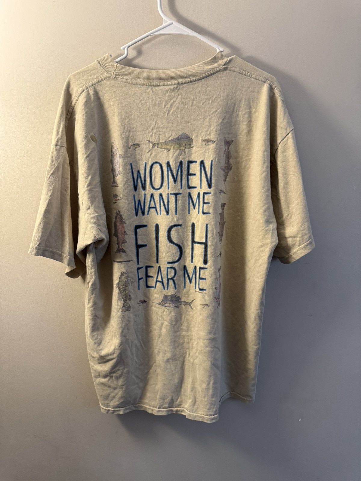Vintage Vintage 90s Tultex “Women love me, Fish fear me” tee Size US XL / EU 56 / 4 - 1 Thumbnail