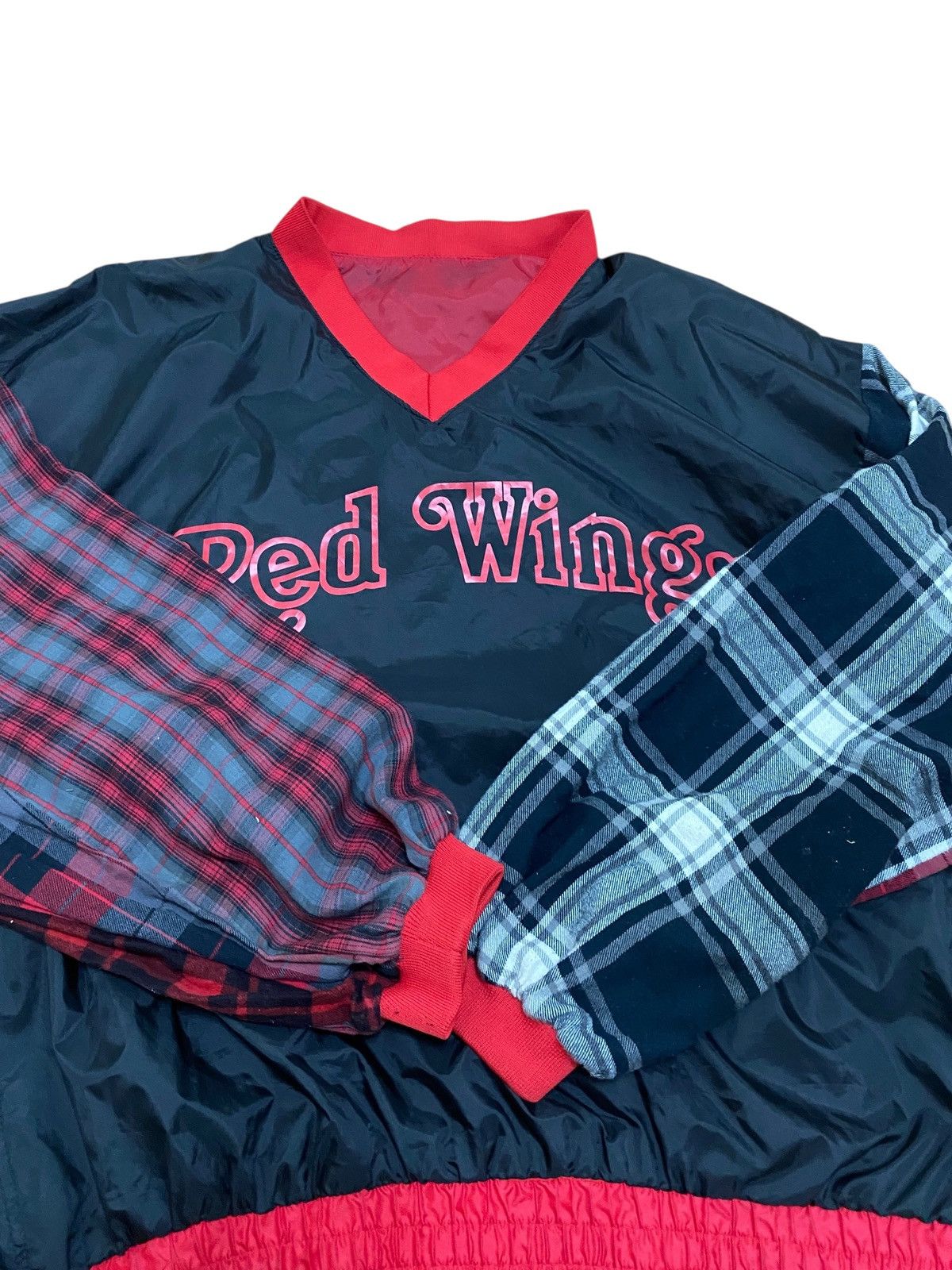 NBA × NFL × Starter Vintage fans gear red wings windbreaker sweater reversible Size US XXL / EU 58 / 5 - 5 Thumbnail