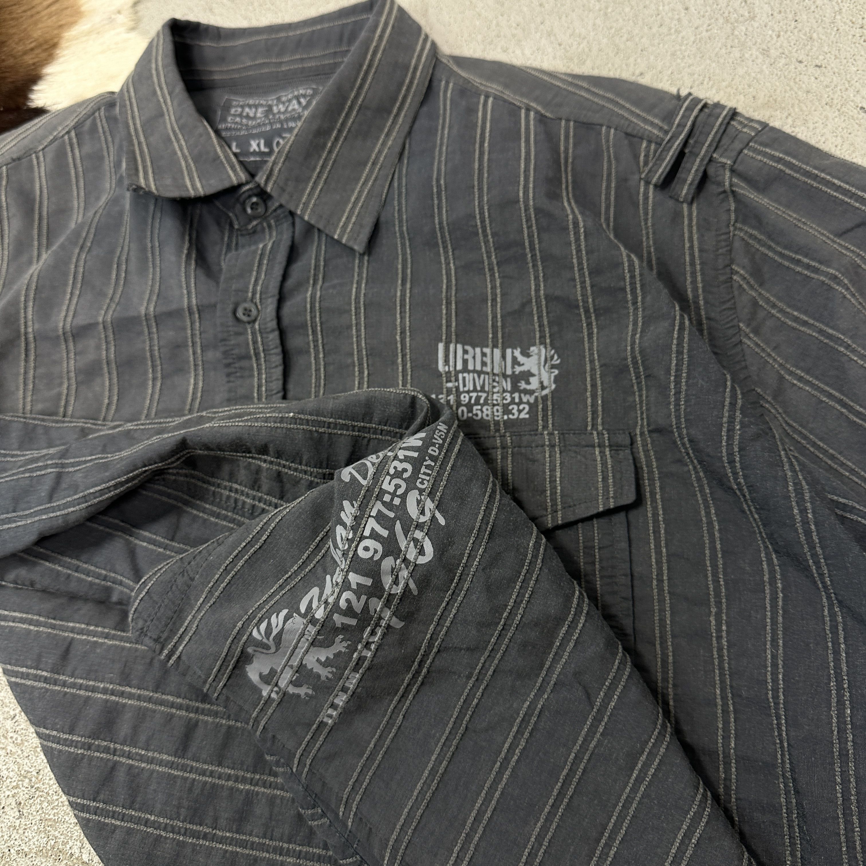 Vintage Vintage Streetwear Striped Emo Bowling Shirt Y2K Size US XXL / EU 58 / 5 - 2 Thumbnail