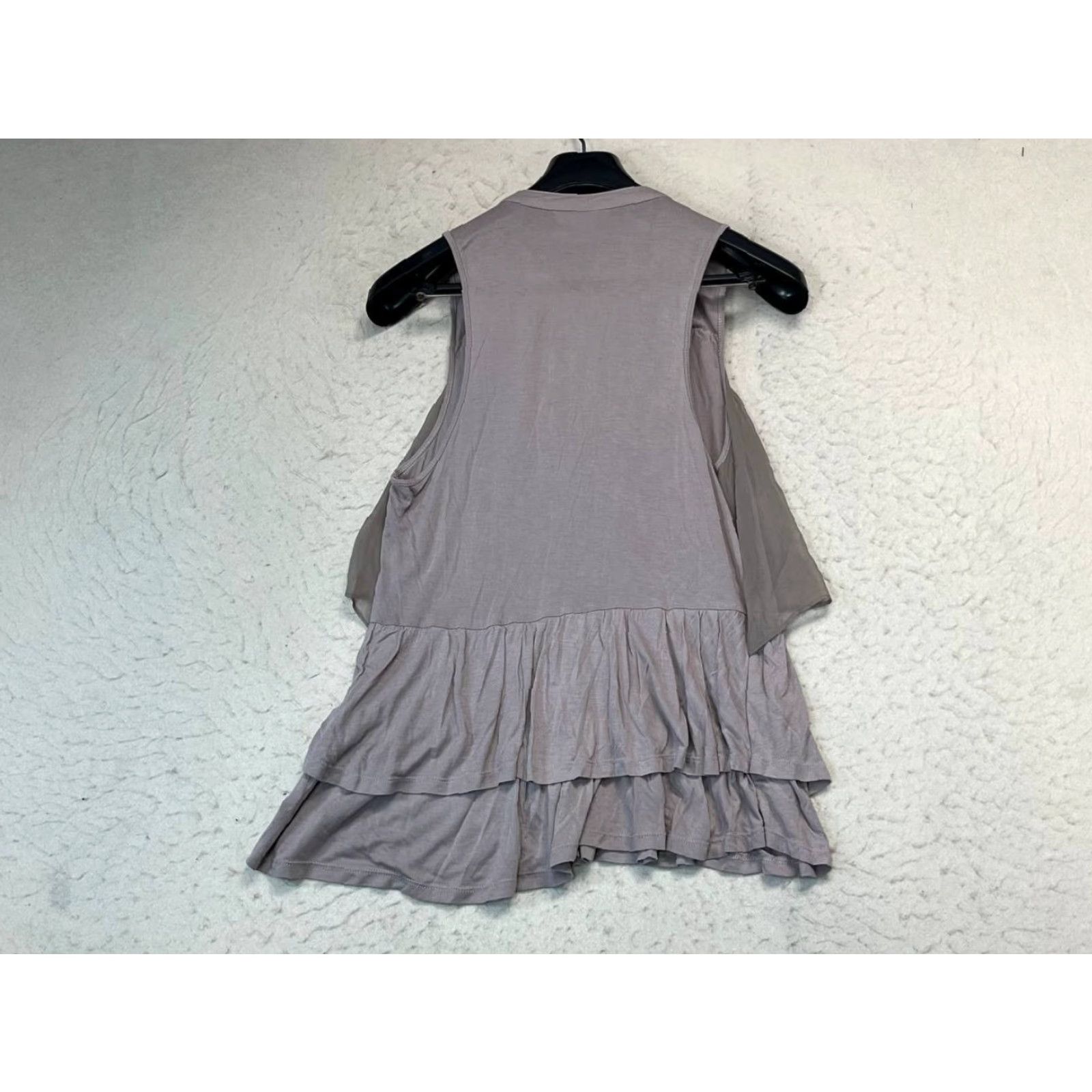 Anthropologie Anthropologie Clu + Willoughby Silk & Rayon Top Blouse Women Small Gray Silk Rayon Blouse S Women Size S / US 4 / IT 40 - 2 Thumbnail