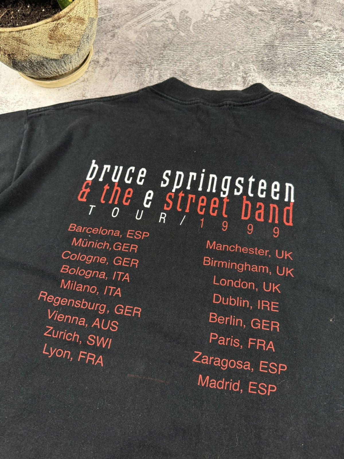 Band Tees 90S Bruce Springsteen 1999 Black Merch Faded Rock T Shirt Tee Size US XL / EU 56 / 4 - 14 Thumbnail