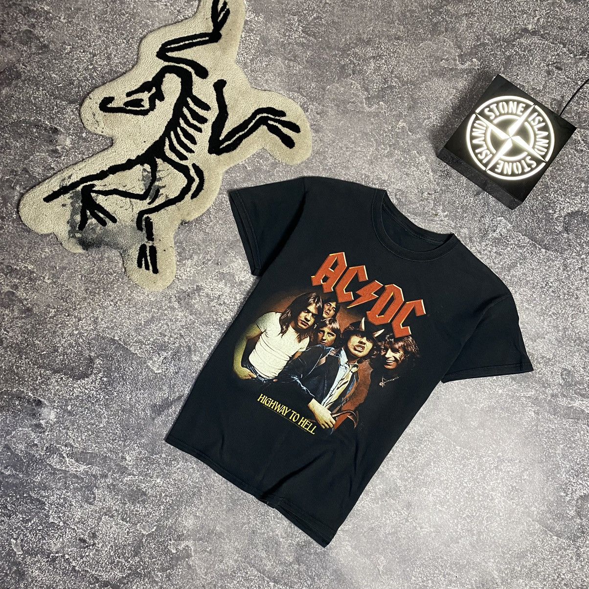 Band Tees × Vintage Vintage AC/DC 2010 Highway to hell big logo band tee Size US L / EU 52-54 / 3 - 1 Thumbnail