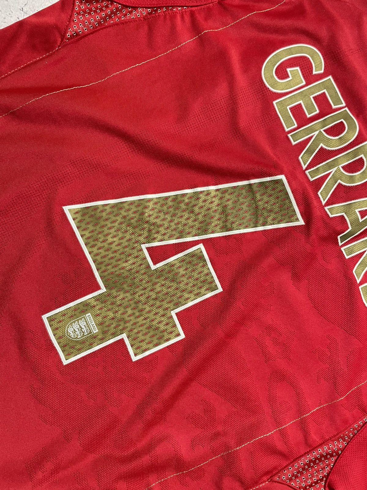 Umbro Steven Gerrard #4 England Soccer National Team Umbro Jersey Size US M / EU 48-50 / 2 - 12 Thumbnail