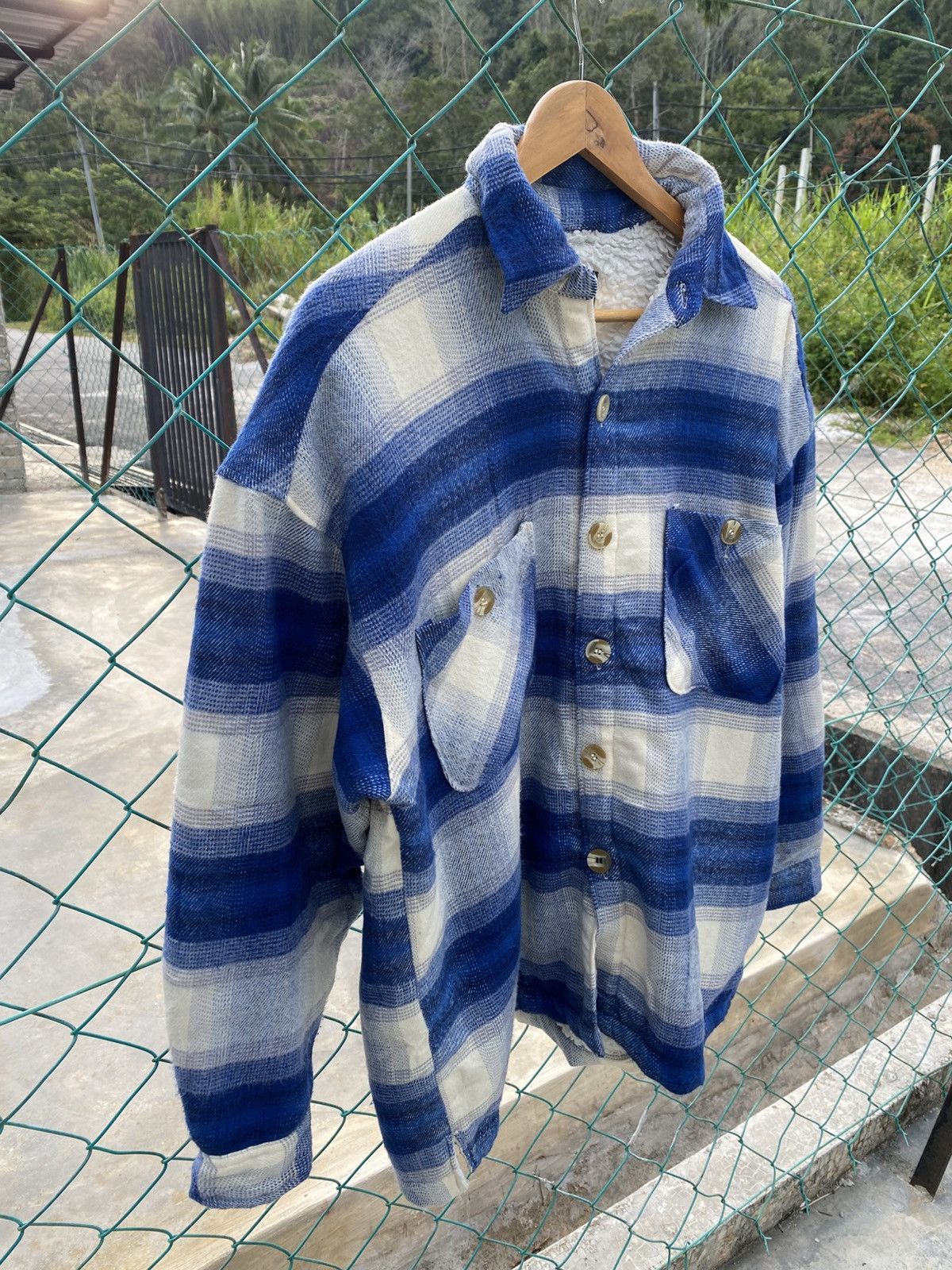 Flannel ⚡️last drop⚡️ Tom short shadow plaid sherpa flannel Size US L / EU 52-54 / 3 - 4 Thumbnail