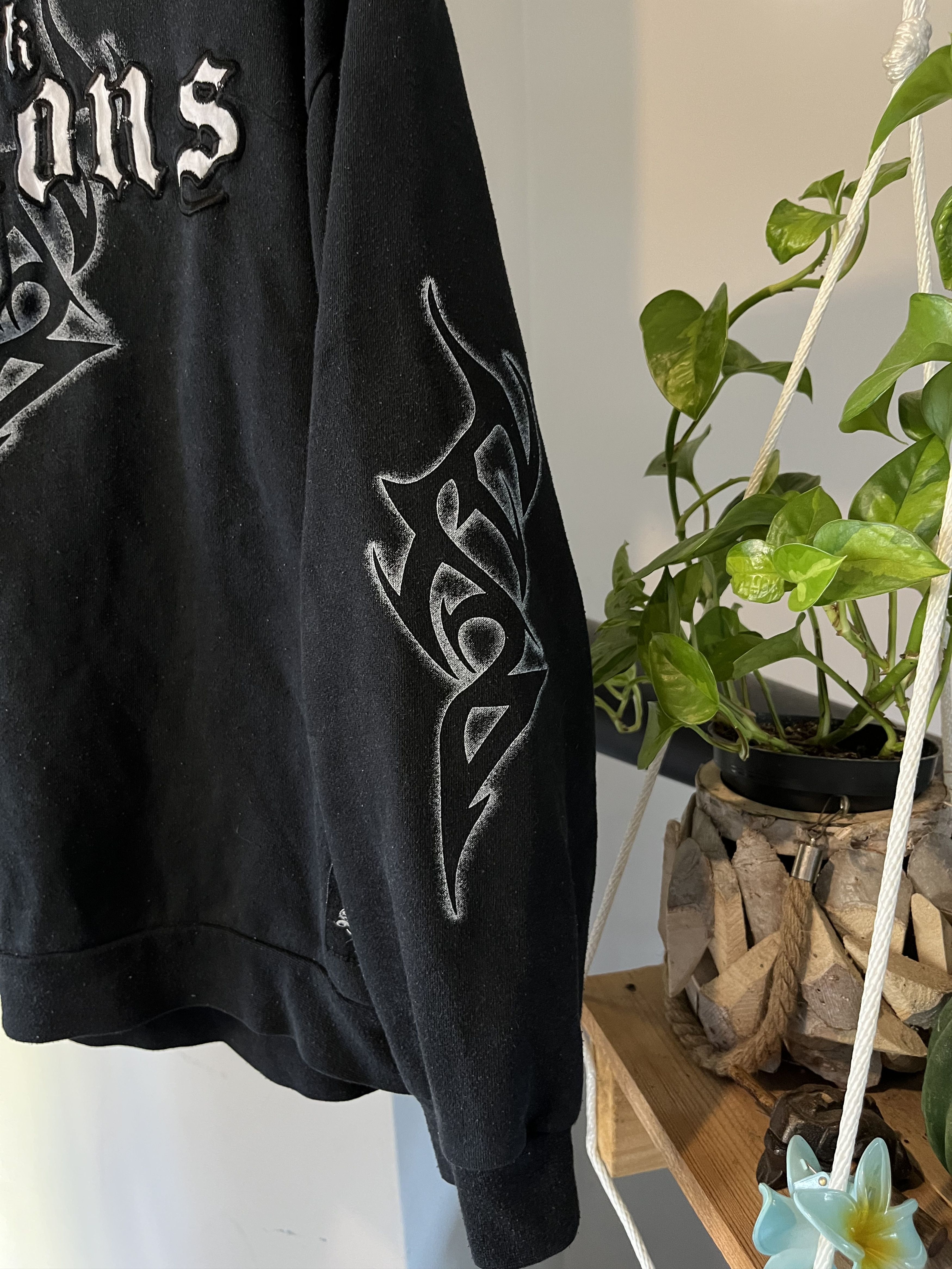 Tribal Streetwear × Vintage 90s Tribal Affliction Avant Garde Hoodie Size US L / EU 52-54 / 3 - 4 Thumbnail