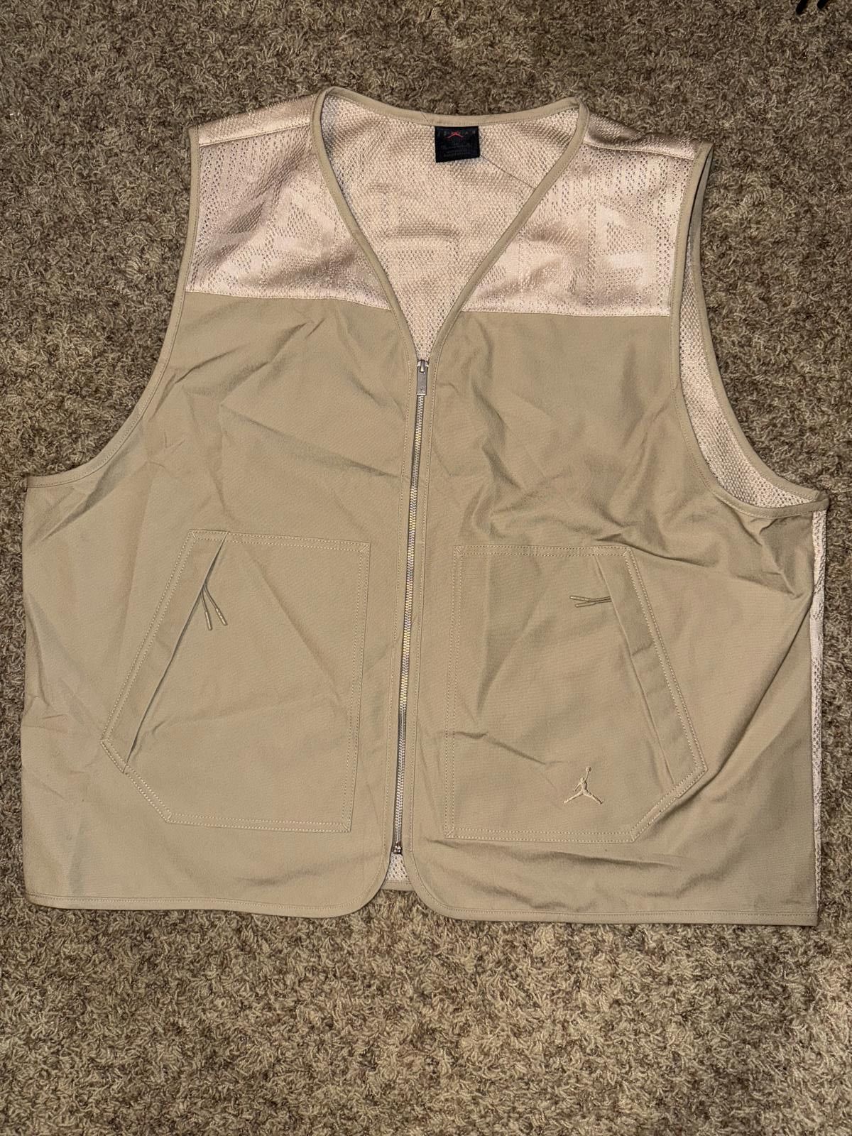 Nike Nike Jordan Air Men’s Jumpman 23 Essentials Vest Sample Size US XXL / EU 58 / 5 - 1 Thumbnail