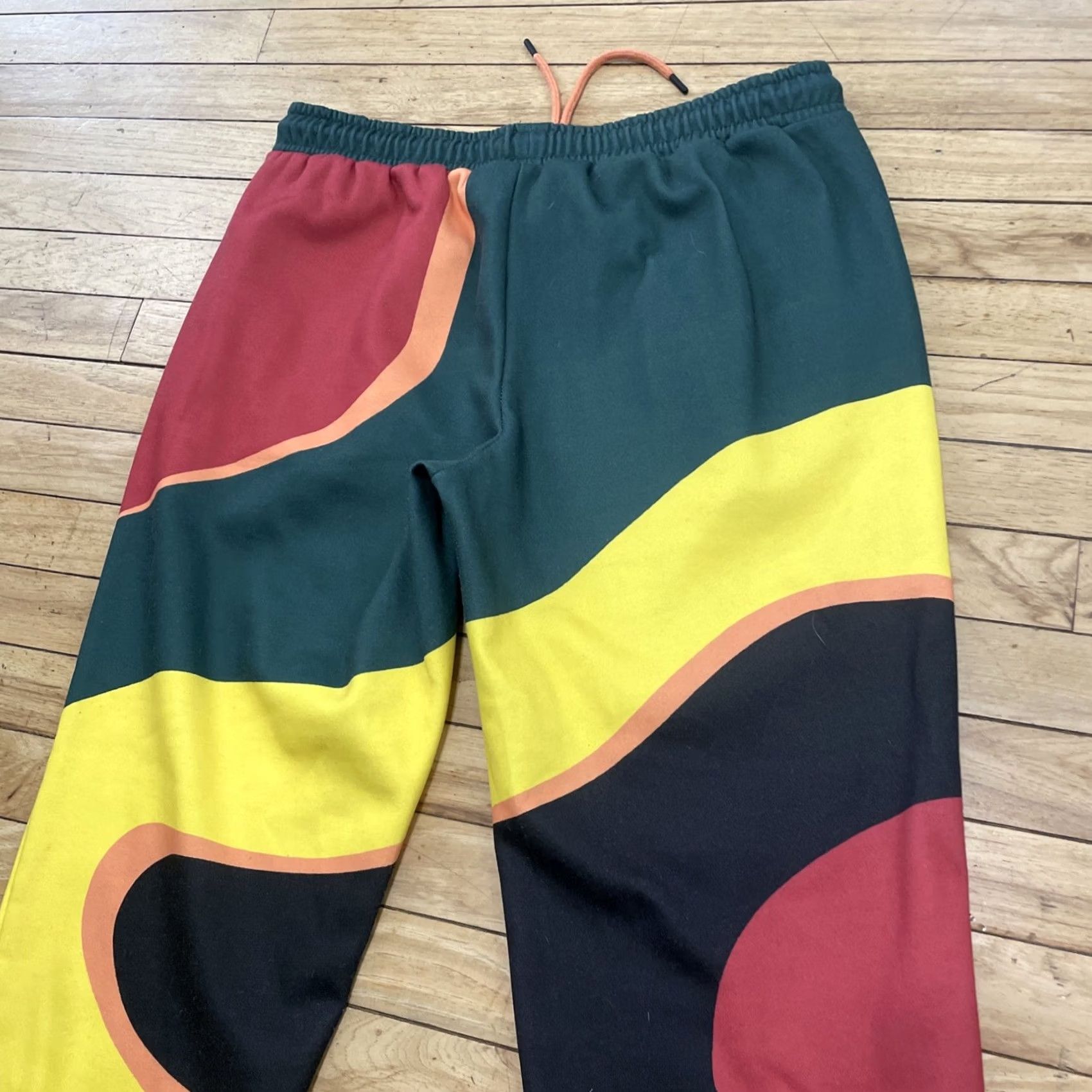 WeSC VINTAGE WeSC Geometric Topographic Print Sweat Pants Men 2XL Jogger Red Green 29 in Inseam Pockets Size US 39 - 6 Thumbnail