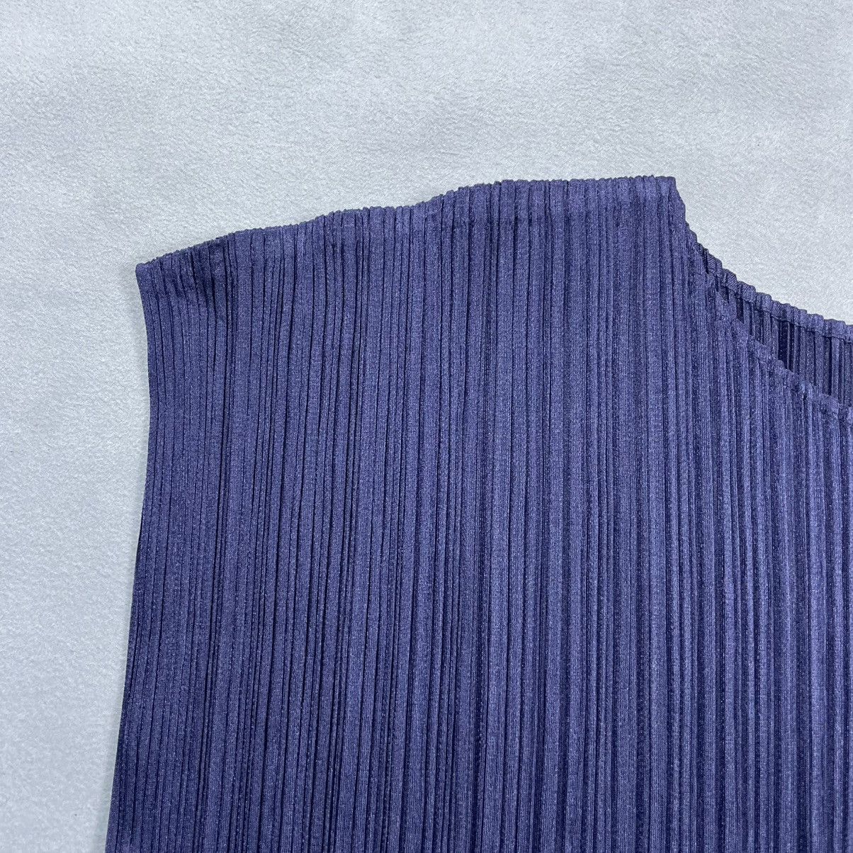 Pleats Please Issey Miyake PLEATS PLEASE ISSEY MIYAKE PLEATED SLEEVELESS TOP Size XS / US 0-2 / IT 36-38 - 2 Thumbnail