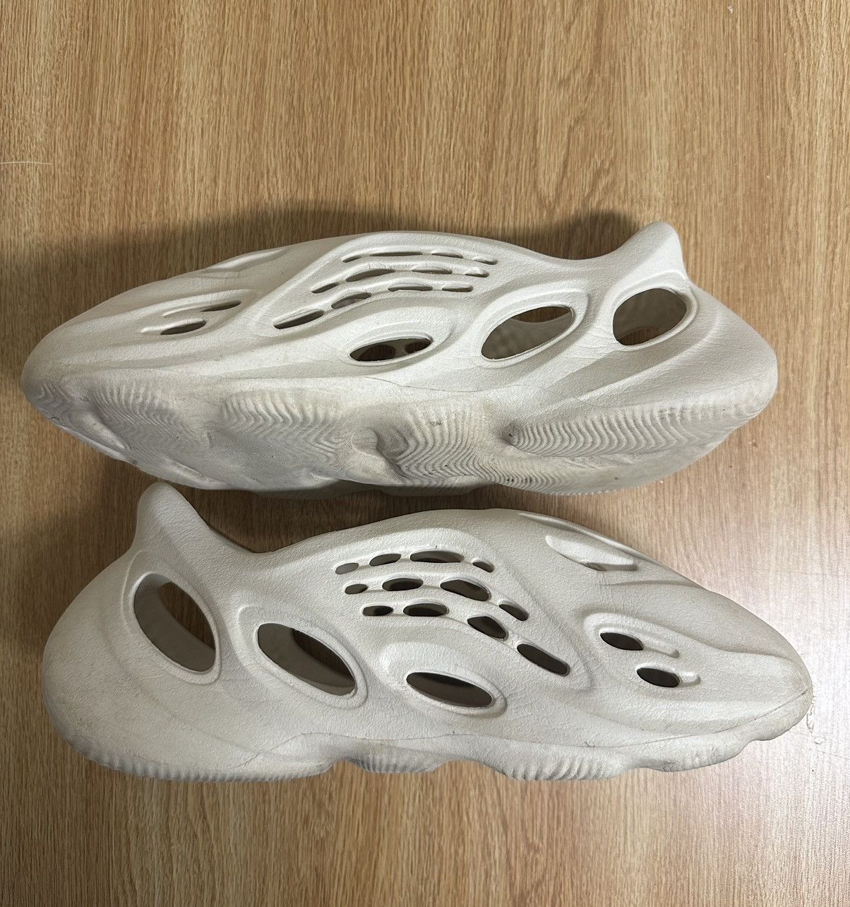 Adidas × Kanye West Sand Foam Runner OG release Size US 11 / EU 44 - 2 Thumbnail