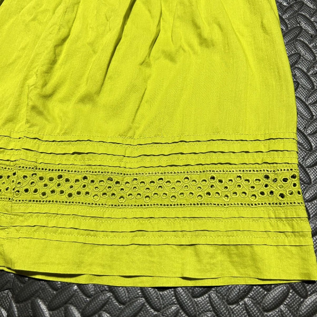 Ann Taylor × Loft Ann Taylor LOFT Eyelet Mini Skirt Women’s 0 Petites Zip 0P Size 25" / US 0 / IT 36 - 7 Thumbnail