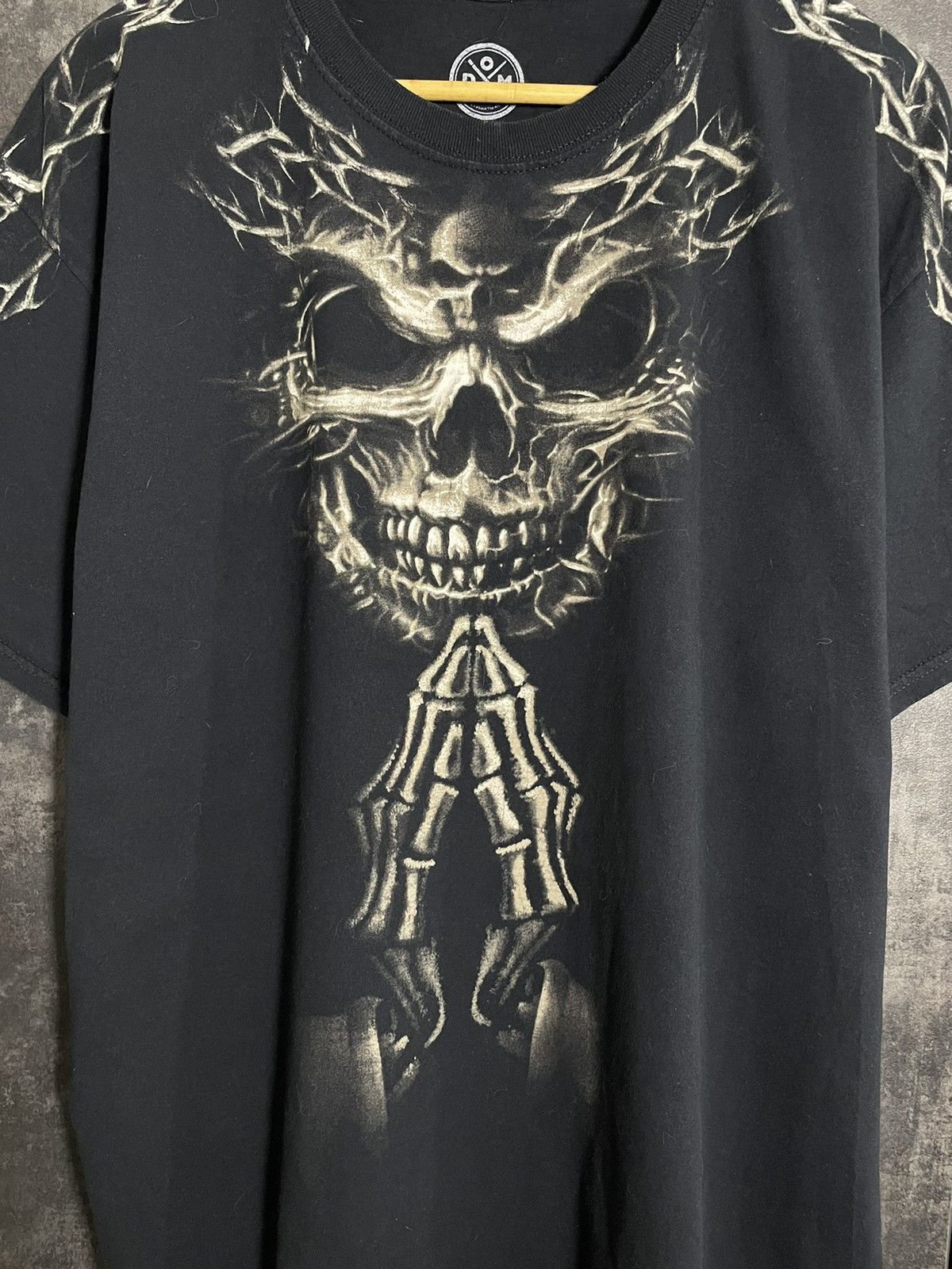 Vintage Crazy Vintage Praying Skull Tribal T-shirt Gothic Y2K Size US XL / EU 56 / 4 - 6 Thumbnail