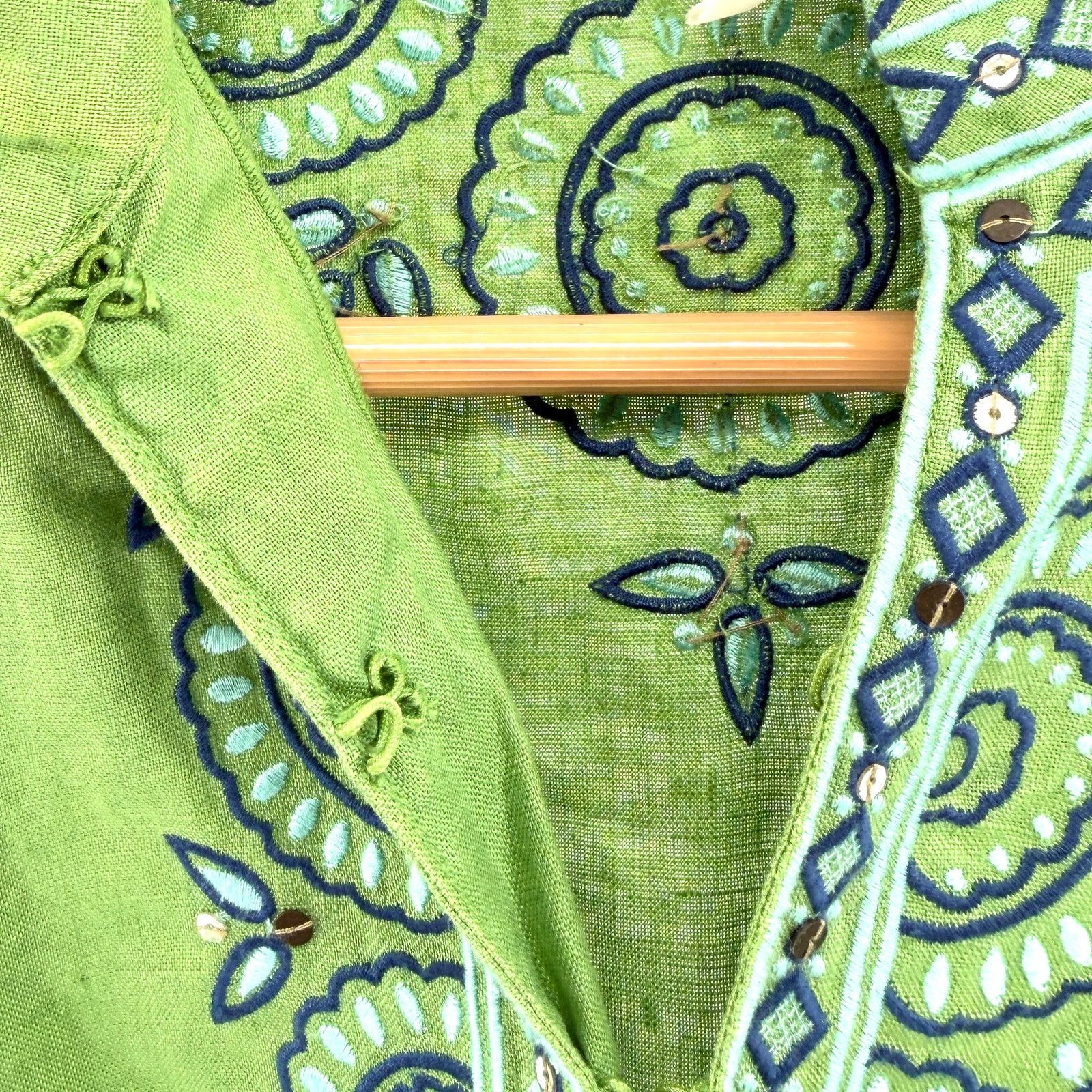 J.Crew Lime Green 100% Linen Embroidered Sequin Long Sleeve Tunic Size S / US 4 / IT 40 - 3 Thumbnail