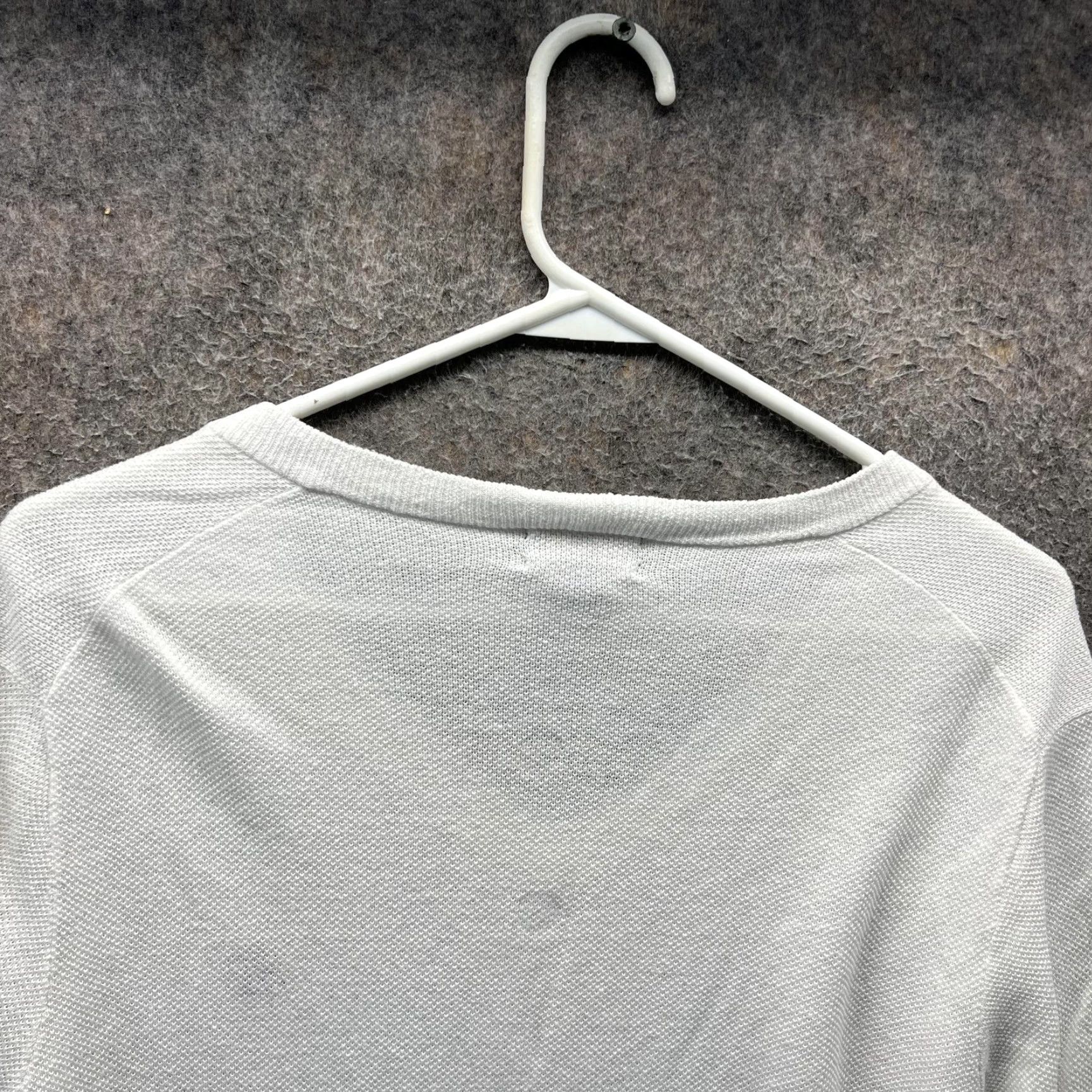 Brooks Brothers Brooks Brothers Sweater Women Medium White Linen Cotton V-Neck Lightweight Knit Pullover Size M / US 6-8 / IT 42-44 - 3 Thumbnail