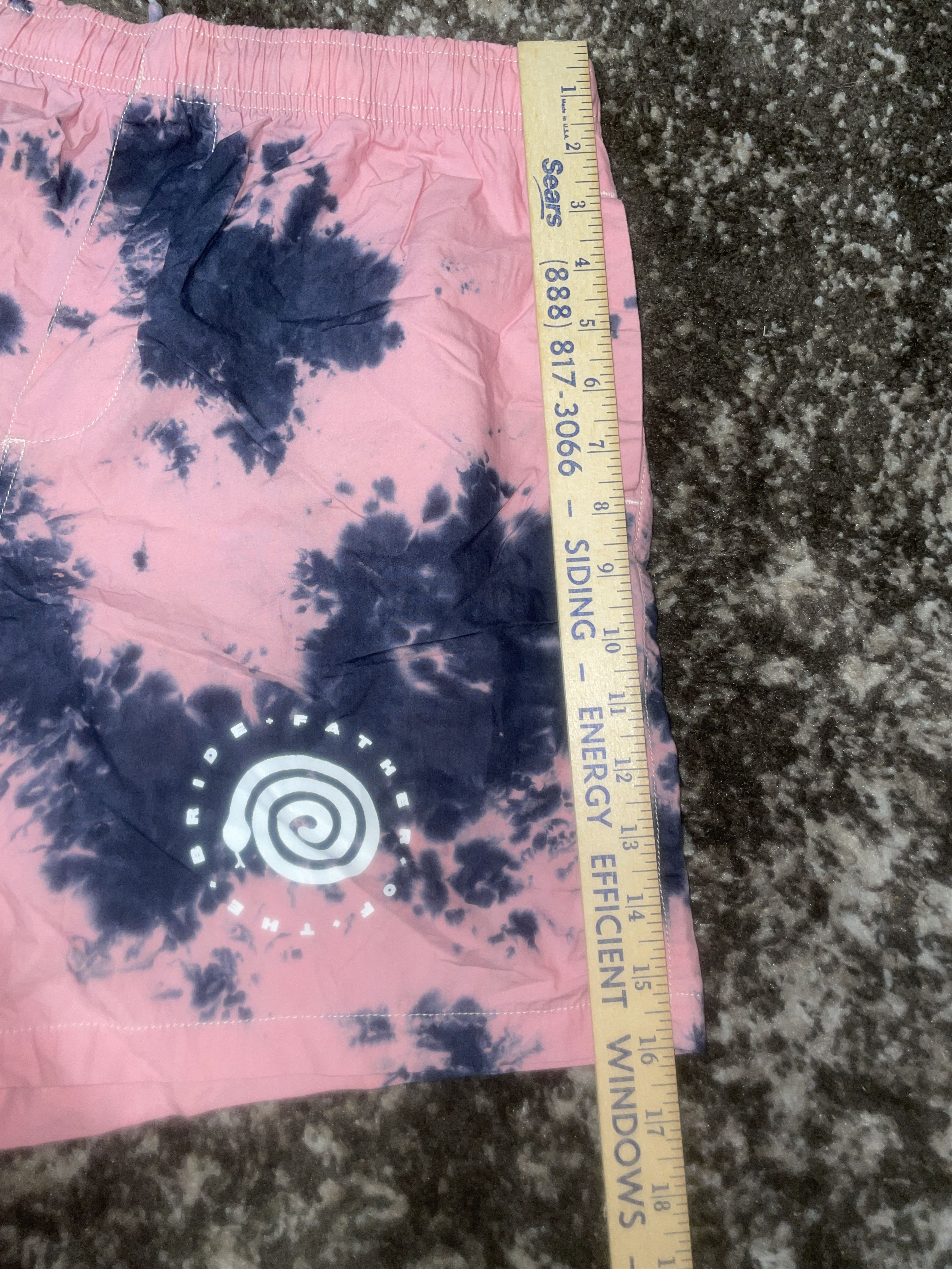 Band Tees 🔥TAKING OFFERS🔥 Vampire Weekend Father of The Bride Shorts Size US 34 / EU 50 - 6 Thumbnail