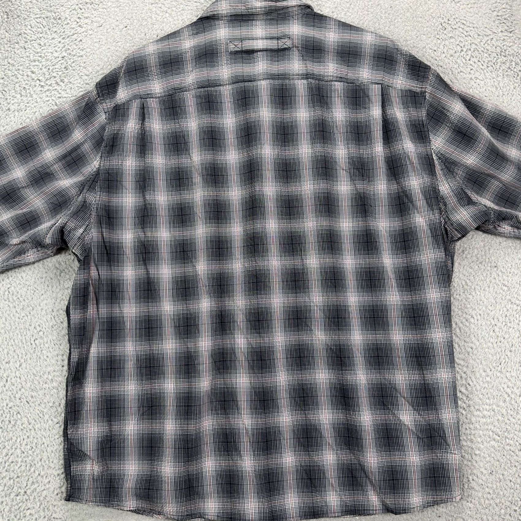 Duluth Trading Company Duluth Trading Co. Untucked Mens Convertible Shirt XL Blue Flap Pocket Size US XL / EU 56 / 4 - 3 Thumbnail