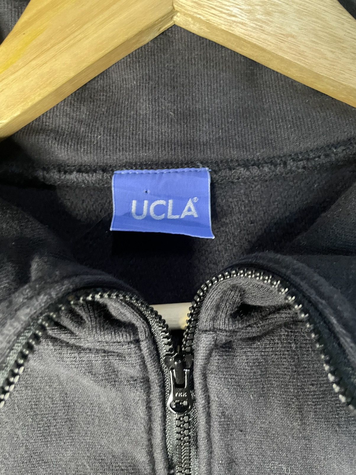 Other Vintage UCLA Bruins black quarter zip sweatshirt sportswear Size US L / EU 52-54 / 3 - 3 Thumbnail