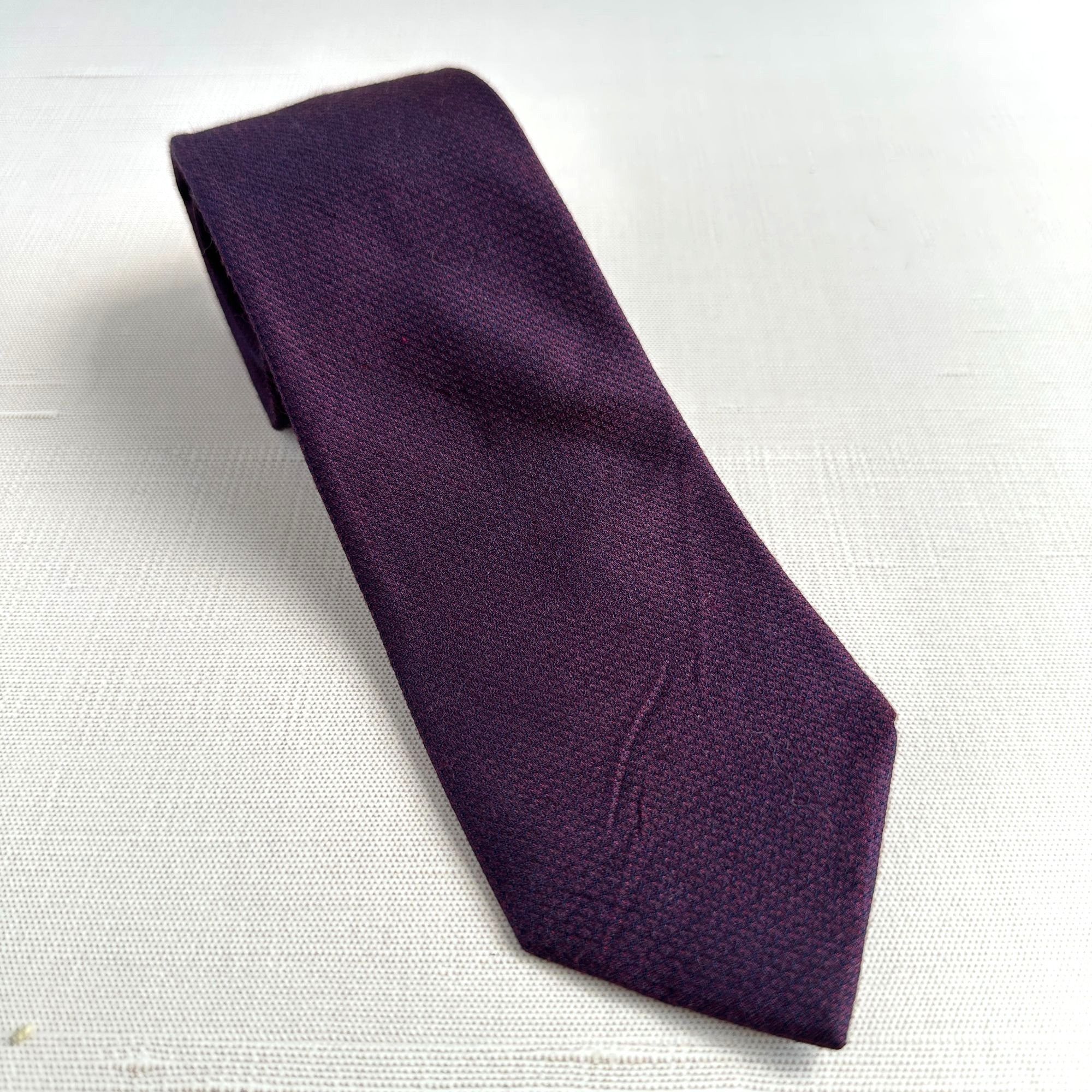 Calvin Klein Calvin Klein Men’s Tie Burgundy Slim 58” x 2.5” Textured Sil Size ONE SIZE - 1 Thumbnail