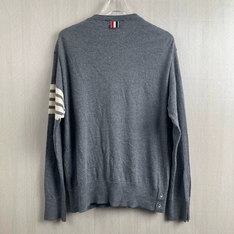 Thom Browne Thom Browne size4 Four stripe round neck wool sweater Size US XL / EU 56 / 4 - 3 Thumbnail