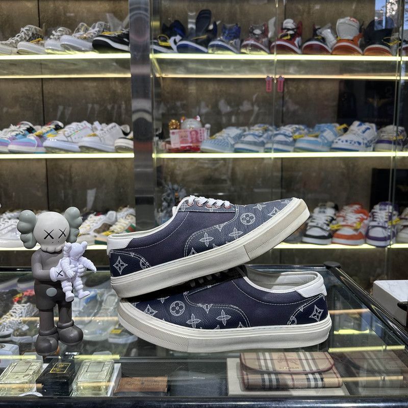 Louis Vuitton Louis Vuitton Stylish Casual Sneakers in Blue -2508 Size US 8.5 / EU 41-42 - 7 Thumbnail