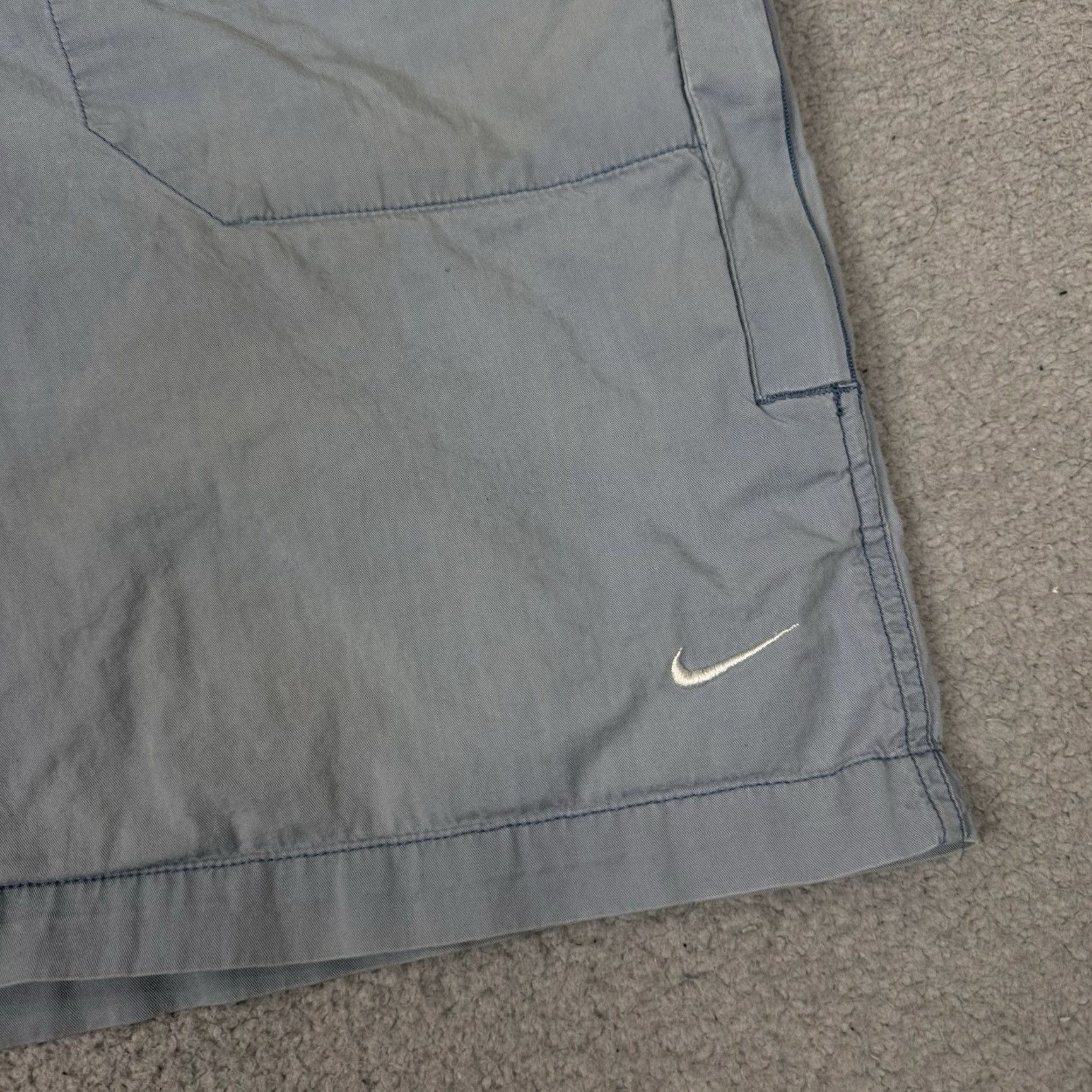 Nike VINTAGE Nike Shorts Mens XL Blue Embroidered Distressed Swoosh Rare Vtg Casual Size US 36 / EU 52 - 2 Thumbnail