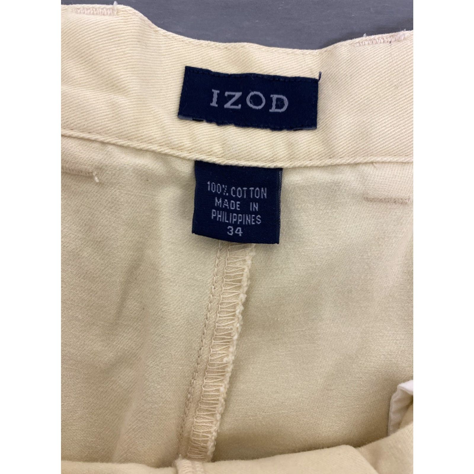 Izod VINTAGE Izod Mens Chino Shorts Casual Travel Cotton Size 34 Yellow Summer Size US 34 / EU 50 - 8 Thumbnail