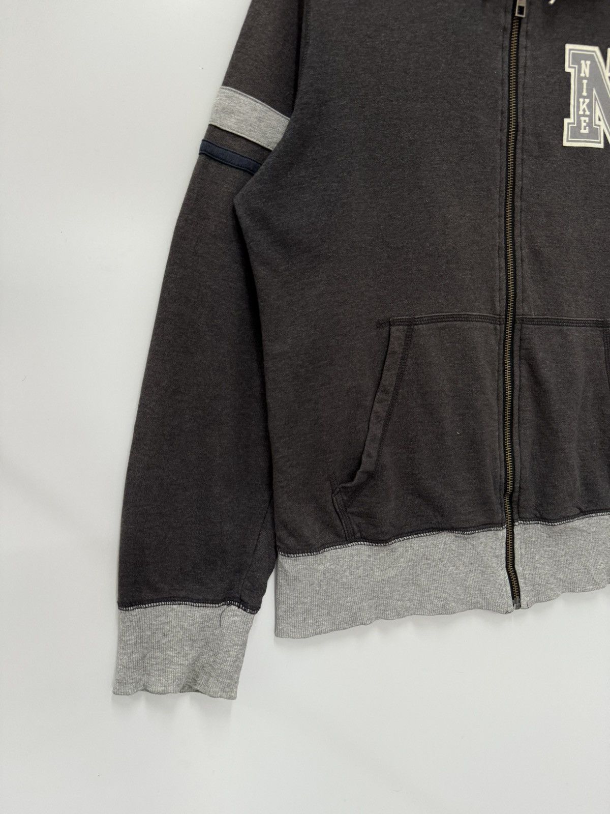 Nike 🔥 Y2K Nike Swoosh Streetwear zipper hoodie Sweat - M Size US S / EU 44-46 / 1 - 3 Thumbnail