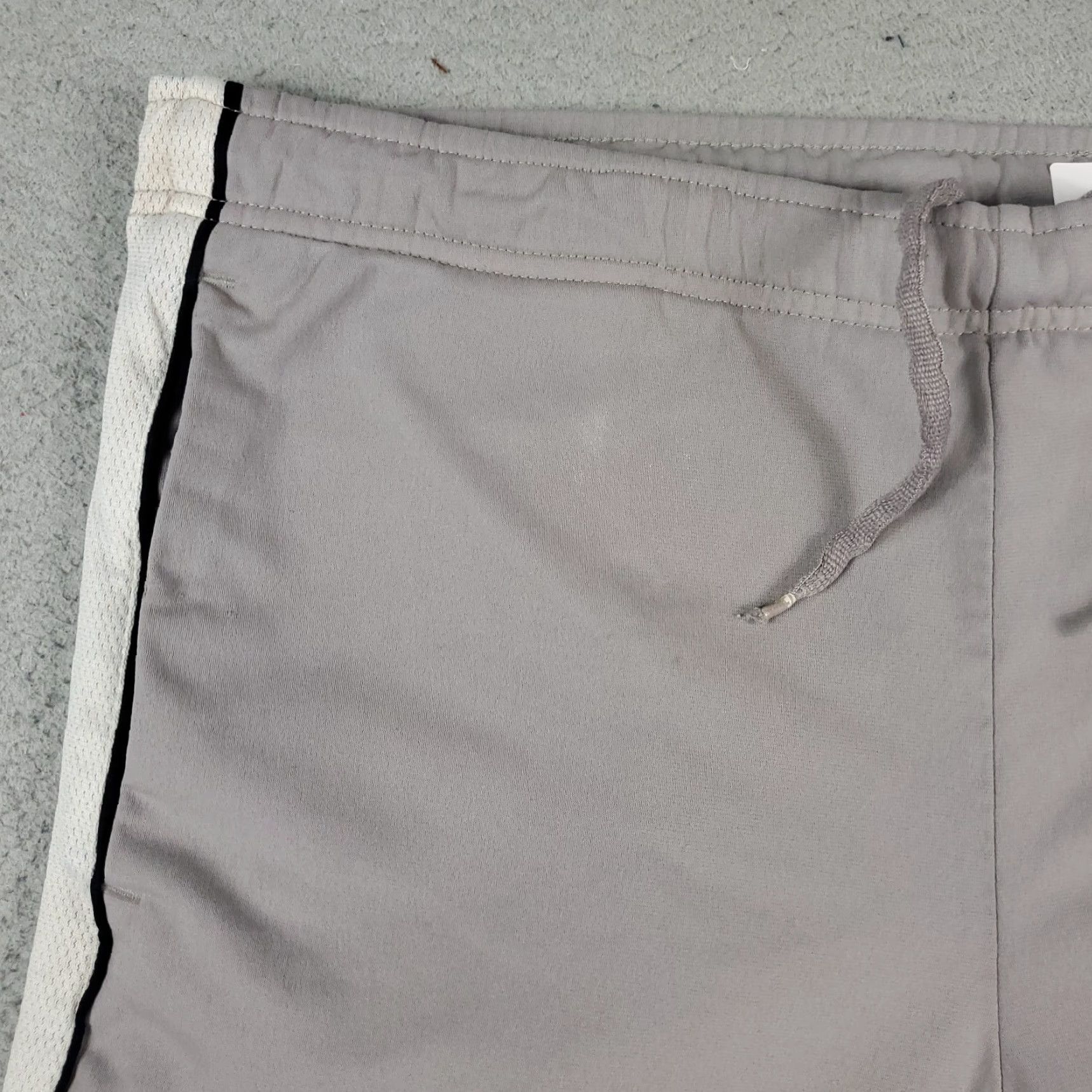 Nike VINTAGE Nike Shorts Mens XL Gray Active Athletic Running Jogging Gym Size US 36 / EU 52 - 3 Thumbnail