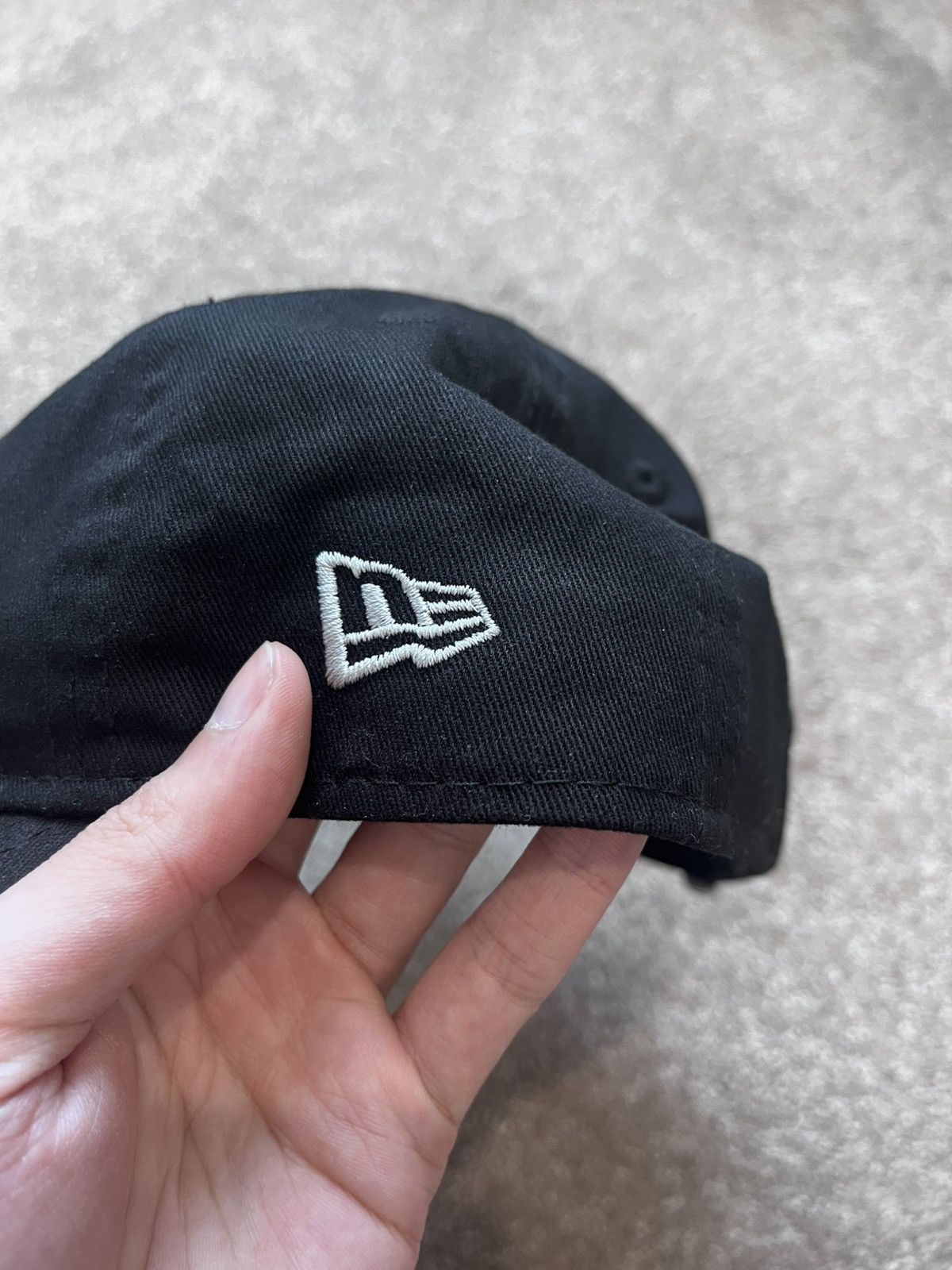 New Era × Yohji Yamamoto Backlash x Yohji Yamamoto x New Era Black Triple Name Cap Size ONE SIZE - 3 Thumbnail