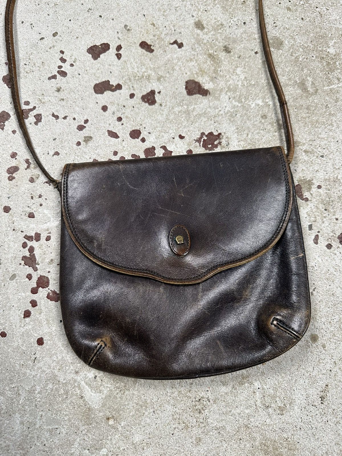 Etienne Aigner Vintage 90s Etienne Aigner Brown Leather Small Messenger Size ONE SIZE - 3 Thumbnail