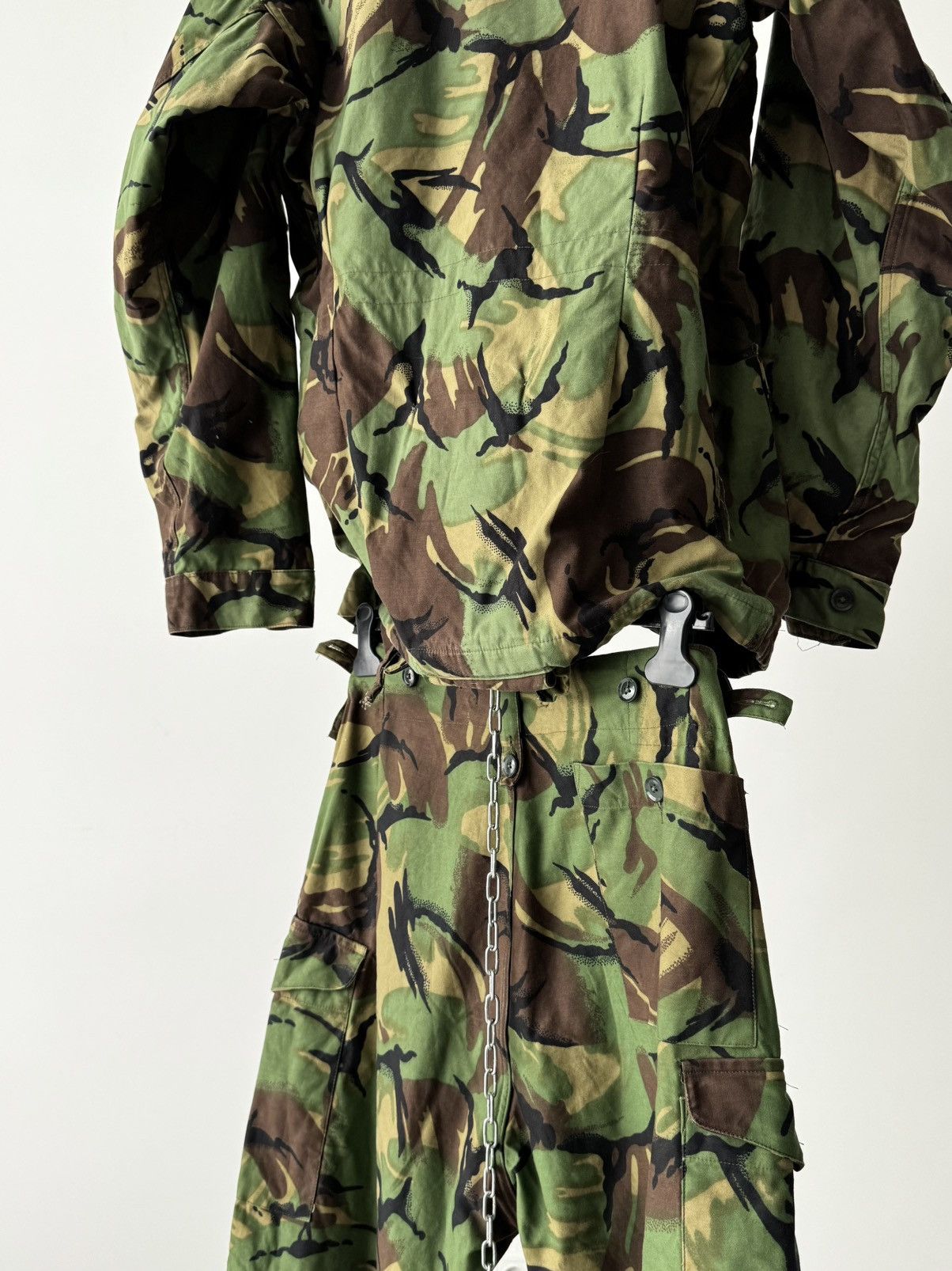 Japanese Brand 1968 Pattern Vintage British Army DPM Camo Combat Suit Size US L / EU 52-54 / 3 - 10 Thumbnail