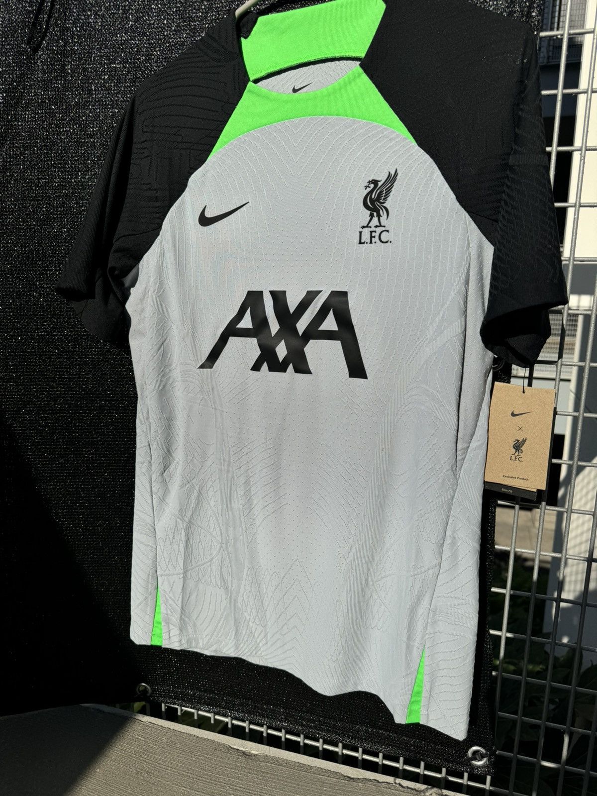 Nike Nike Liverpool Training Top Size US S / EU 44-46 / 1 - 2 Thumbnail