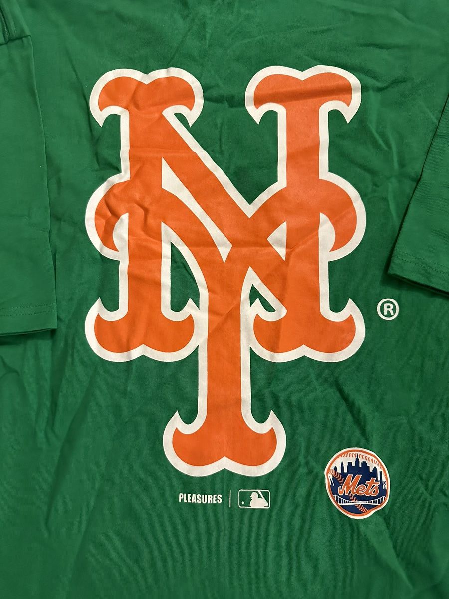 MLB × Pleasures Pleasures x MLB New York Mets T Shirt - sz M Size US M / EU 48-50 / 2 - 4 Thumbnail