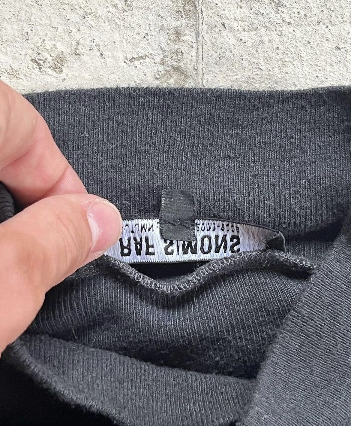 Raf Simons Raf Simons AW08 Assymetrical Slim High Neck Sweater Size US S / EU 44-46 / 1 - 7 Thumbnail